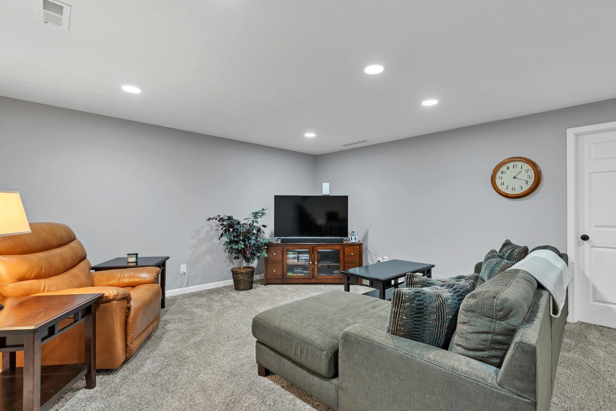 2519 W Rio Vista Ct. Property Photo 25