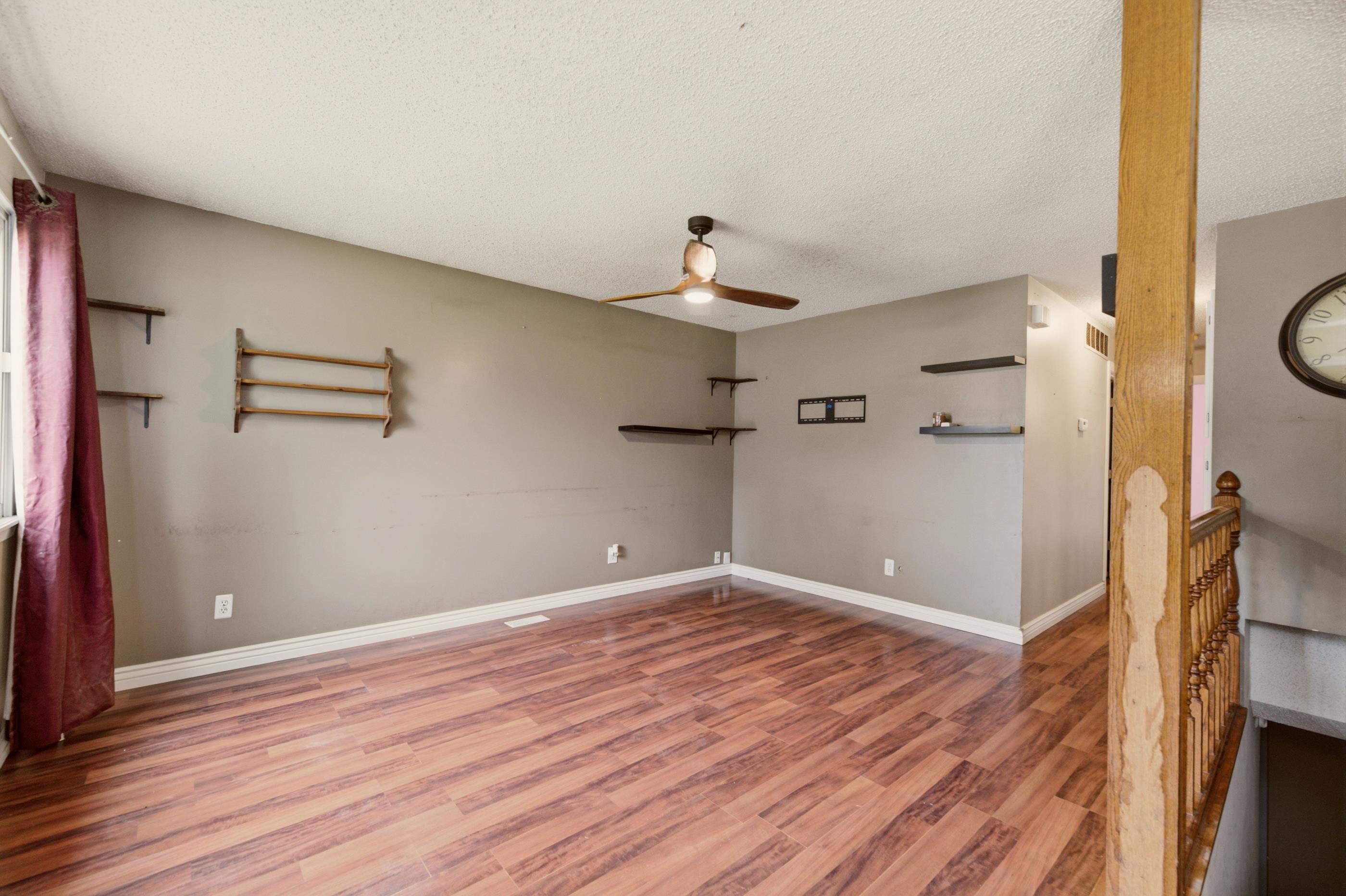 725 W Lockwood St Property Photo 6