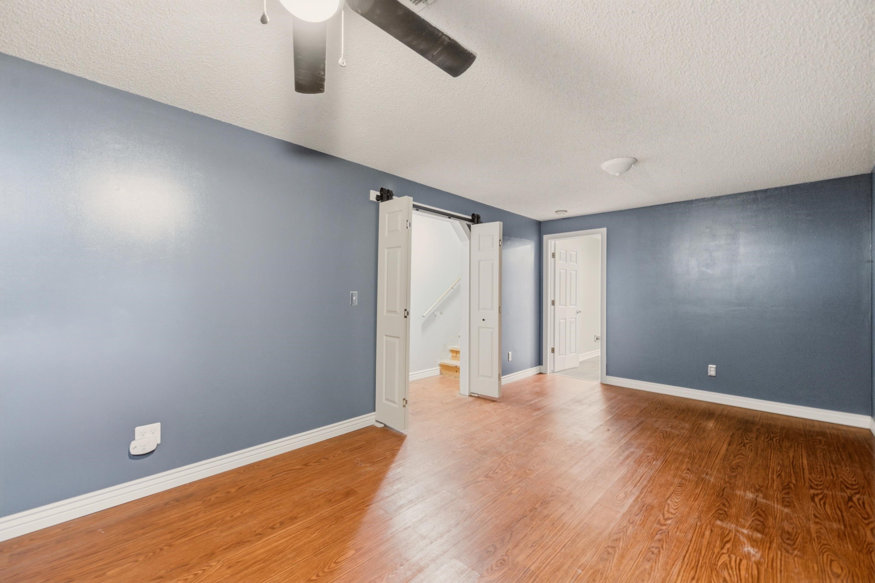 725 W Lockwood St Property Photo 23