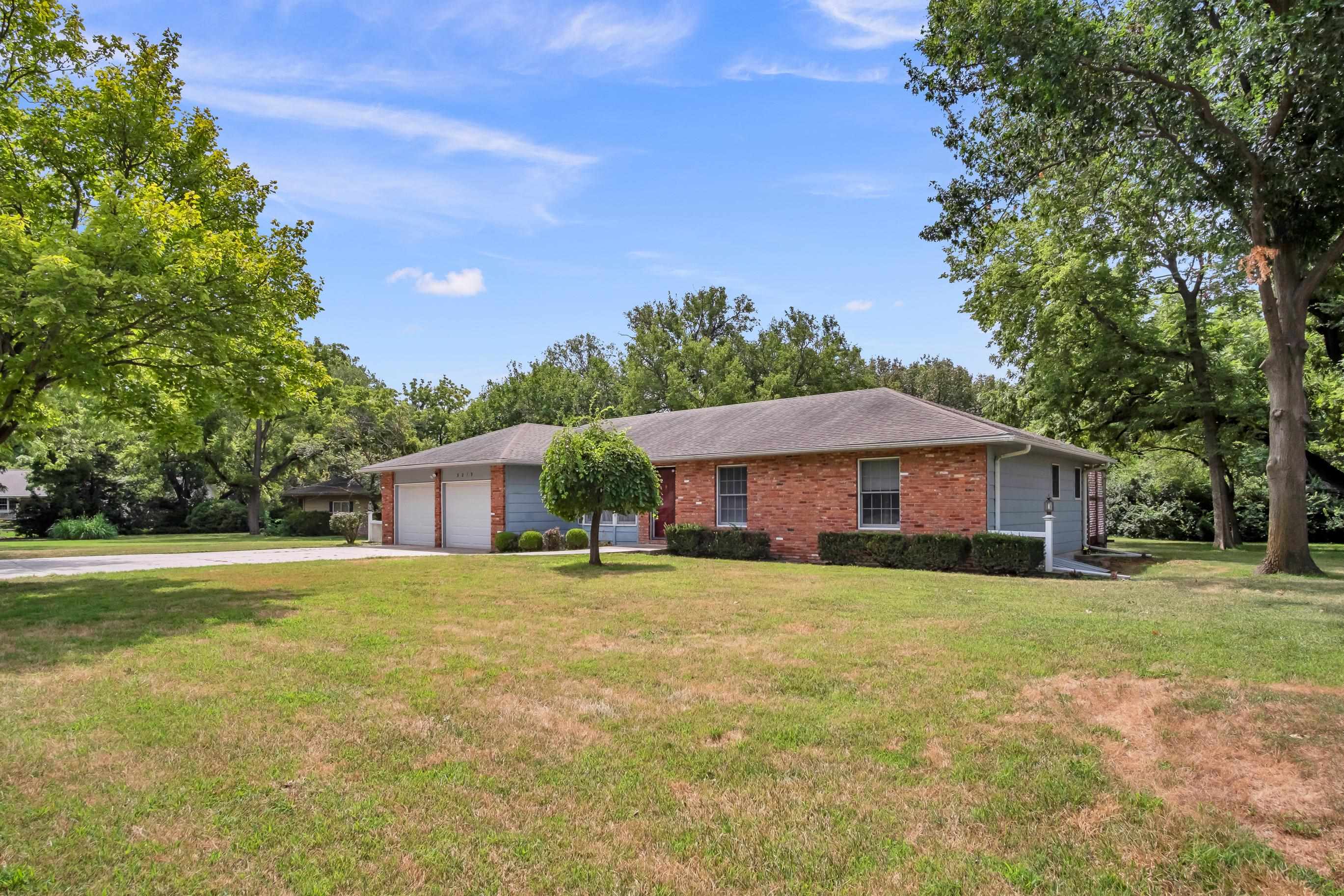 3219 Northwood Ct Property Photo 2