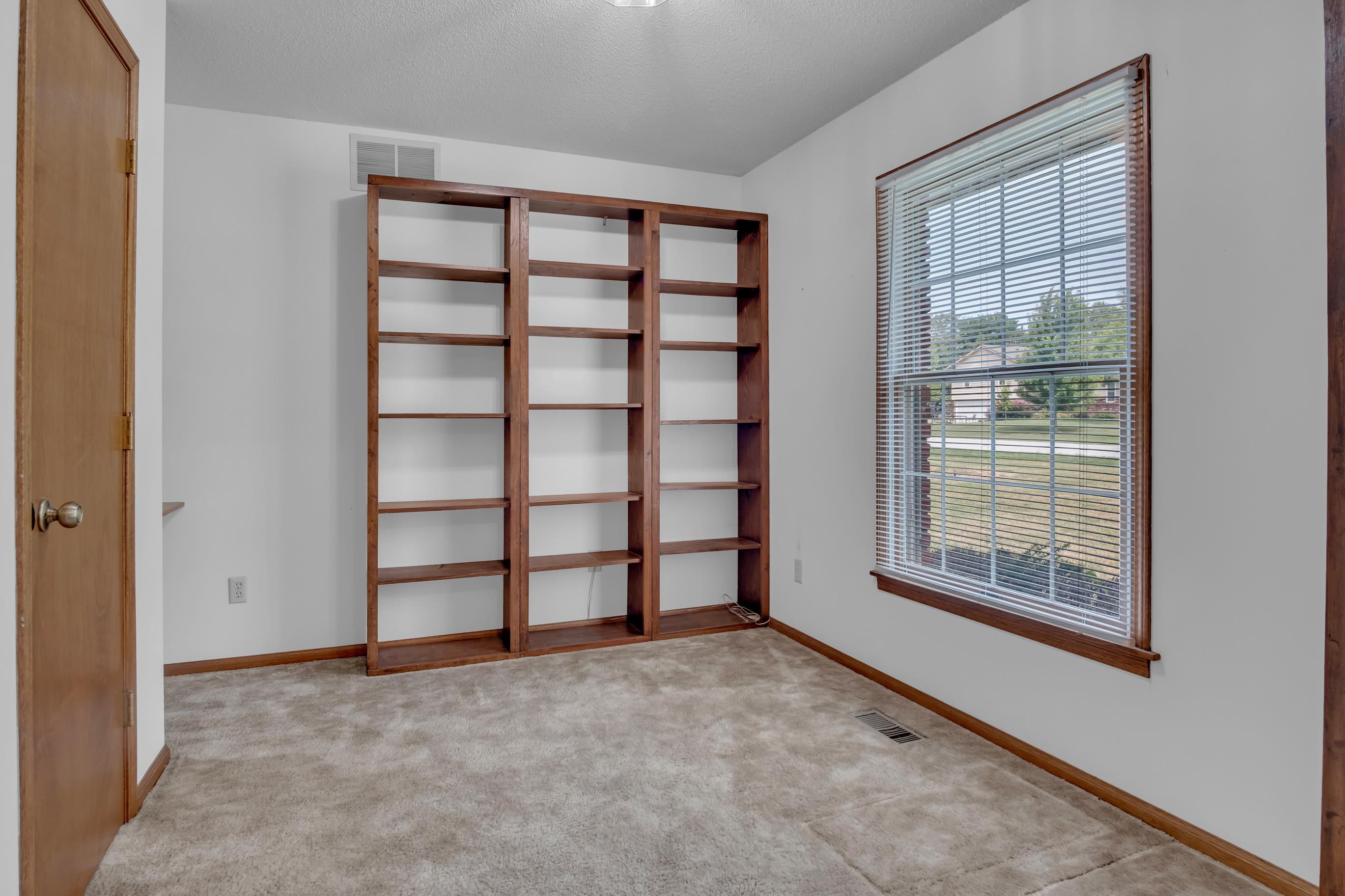 3219 Northwood Ct Property Photo 8