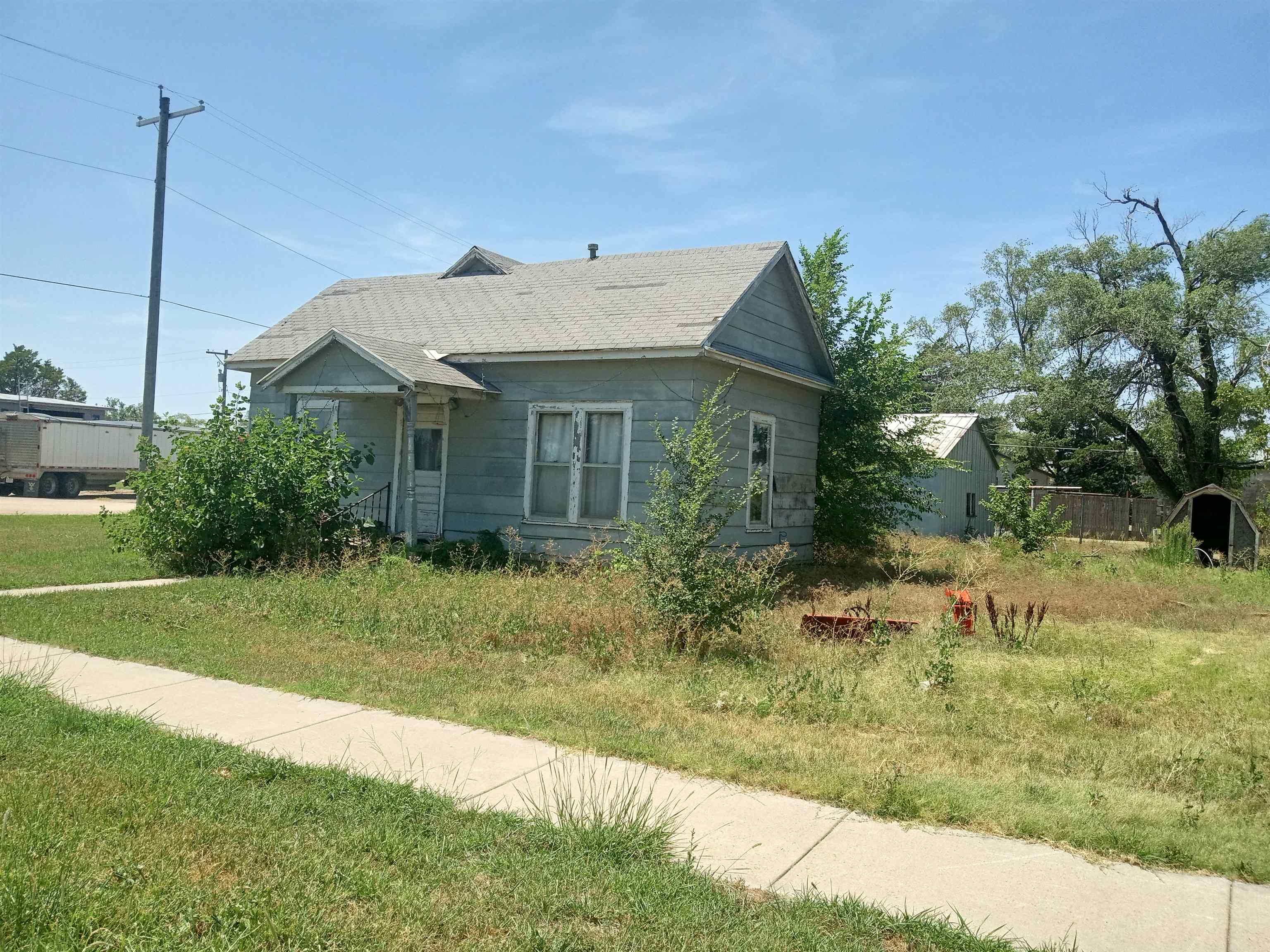303 N Colorado Ave Property Photo 1
