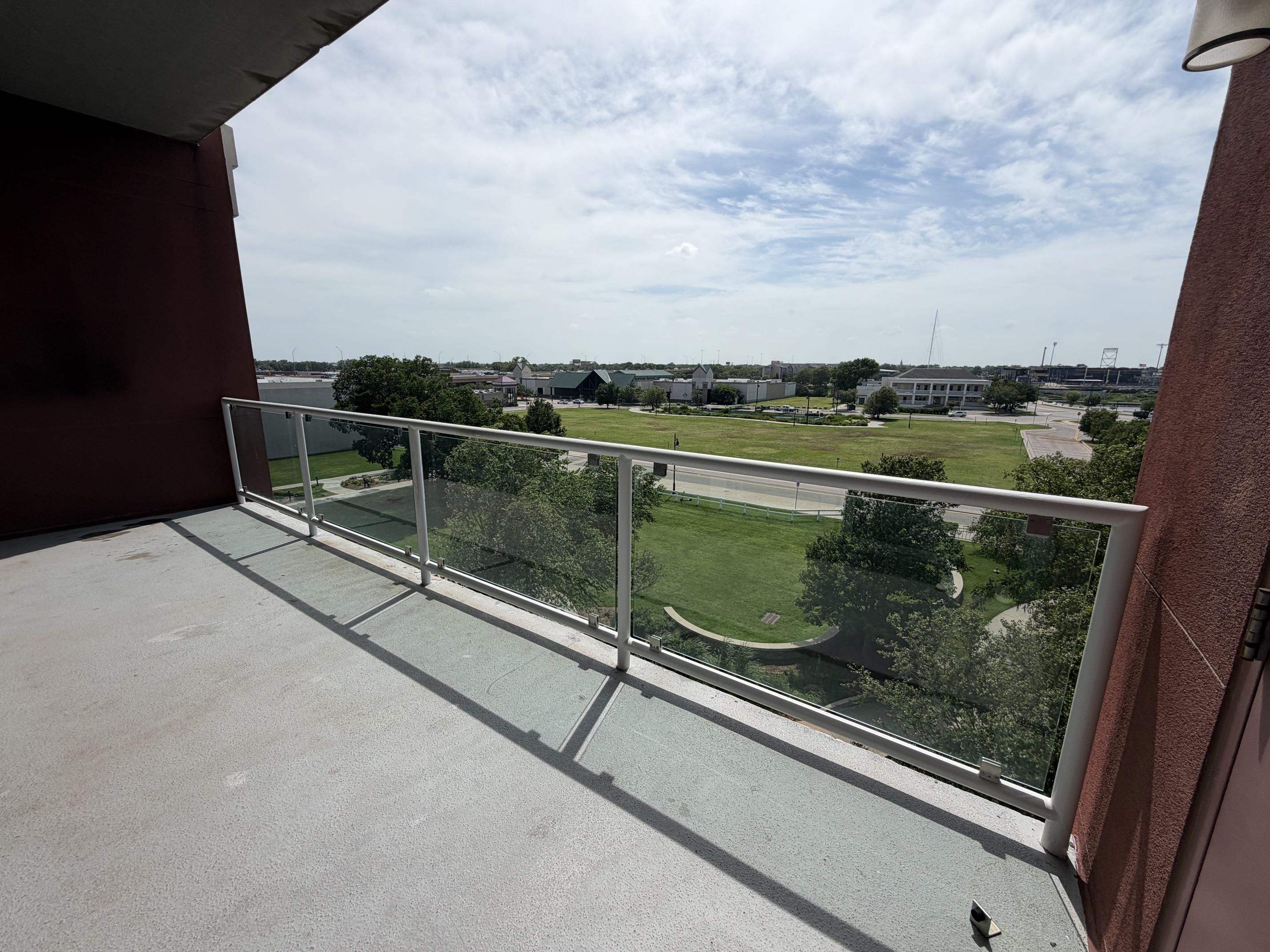 515 S Main Property Photo 23