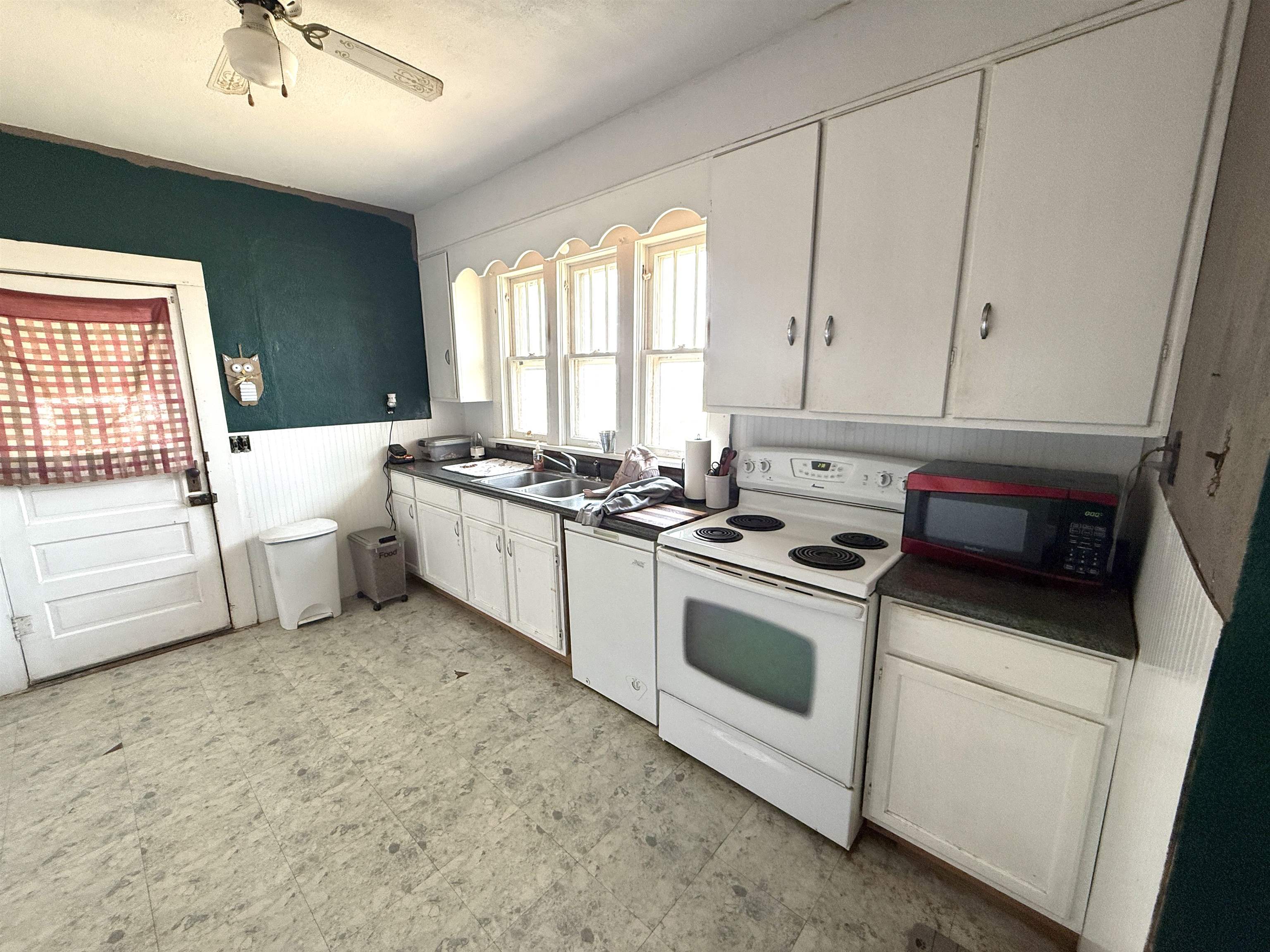 1003 N Springfield Ave Property Photo 10