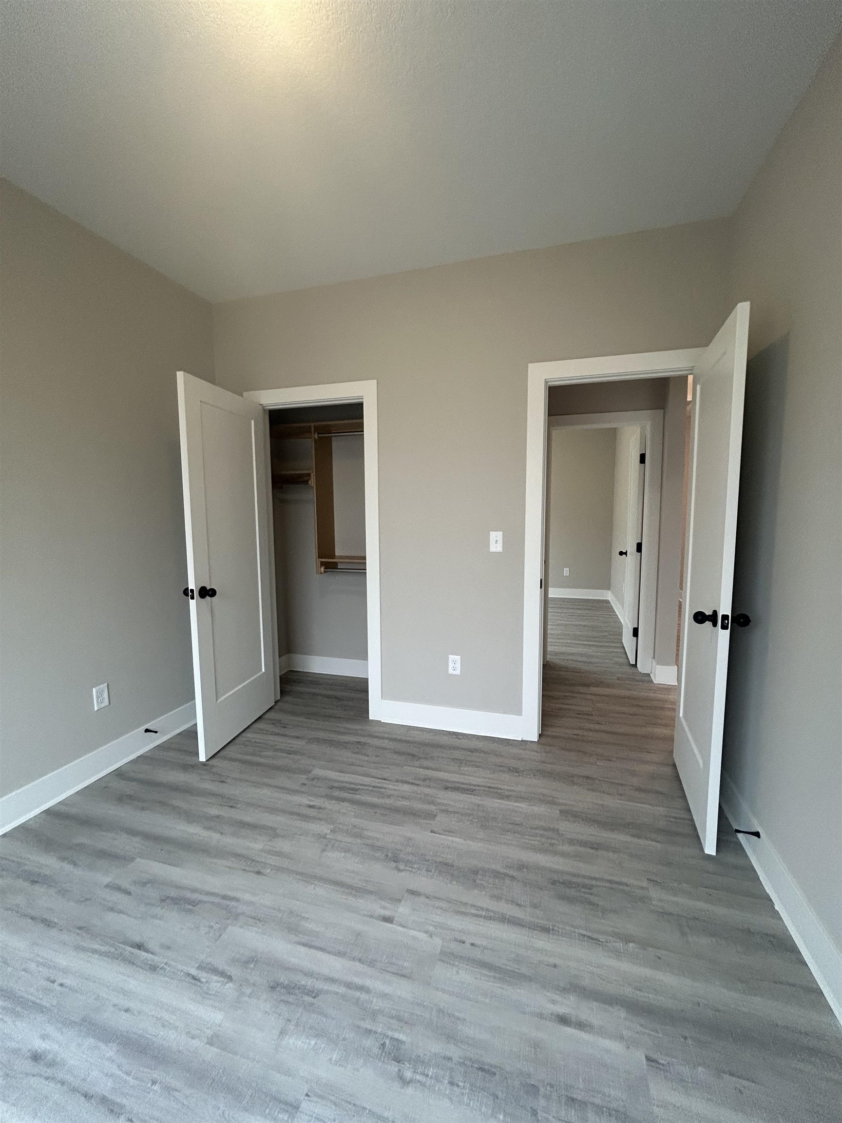 12803 E Blake St Property Photo 19