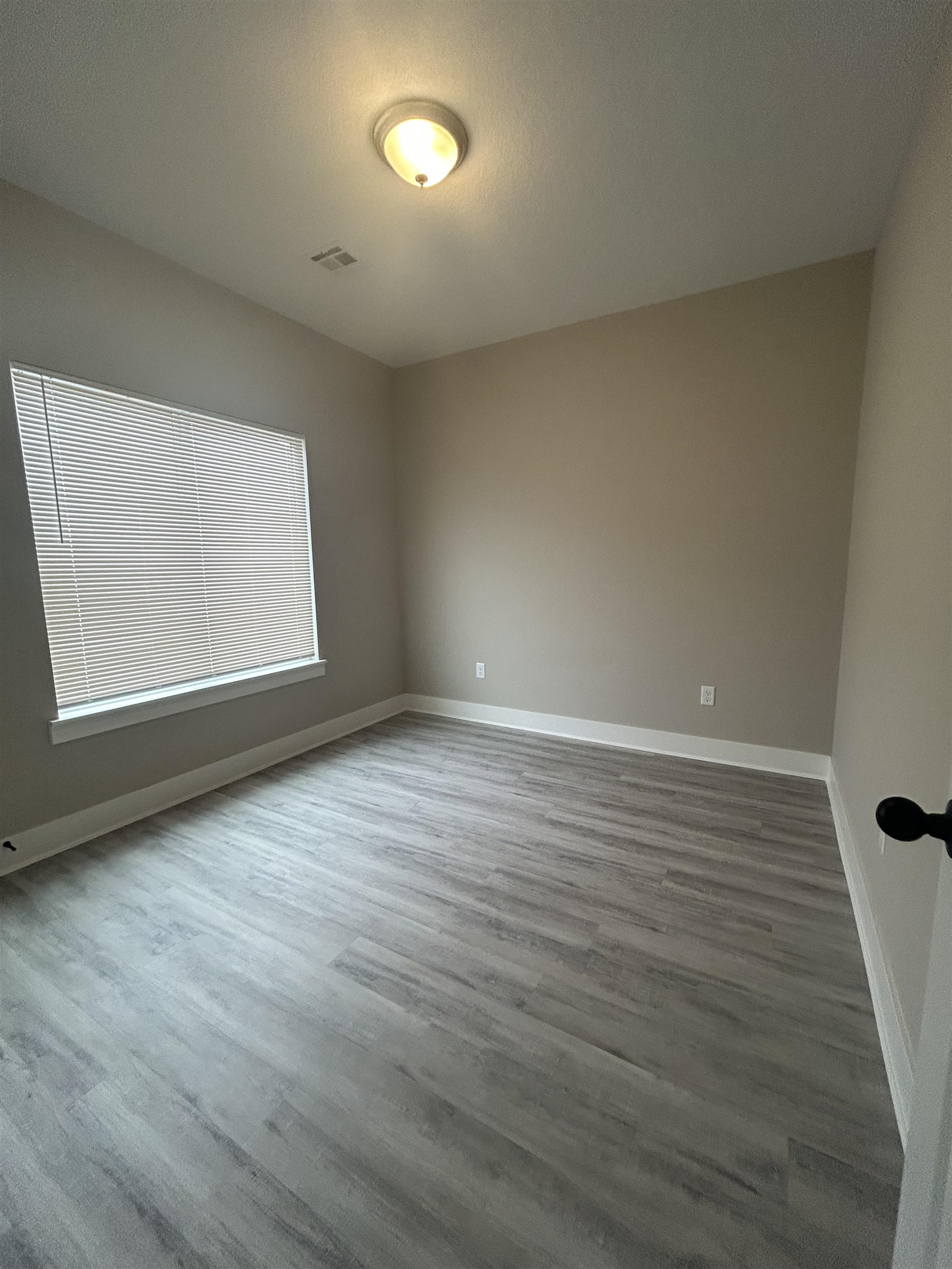12803 E Blake St Property Photo 22