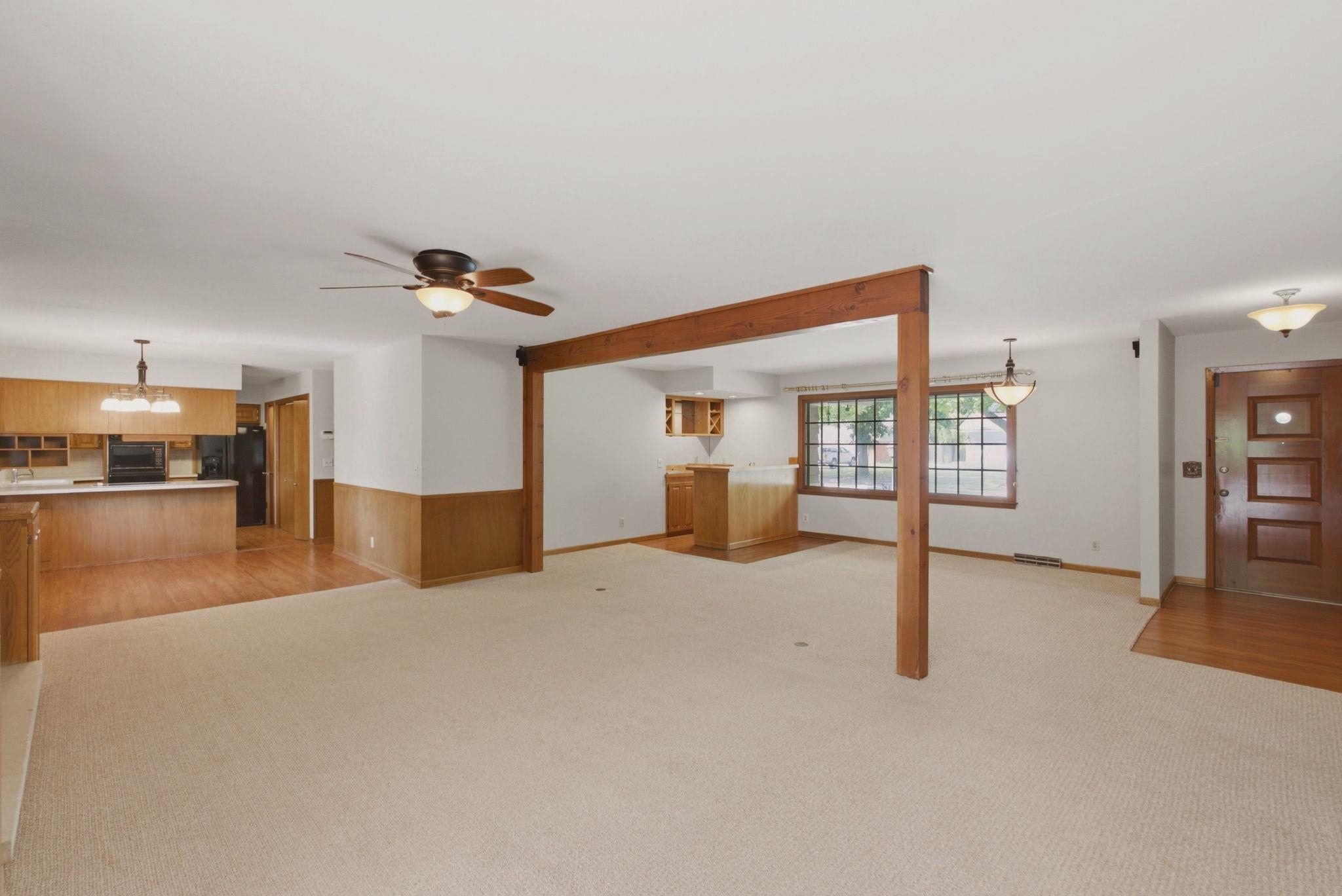 1613 N West Lynn Property Photo 6