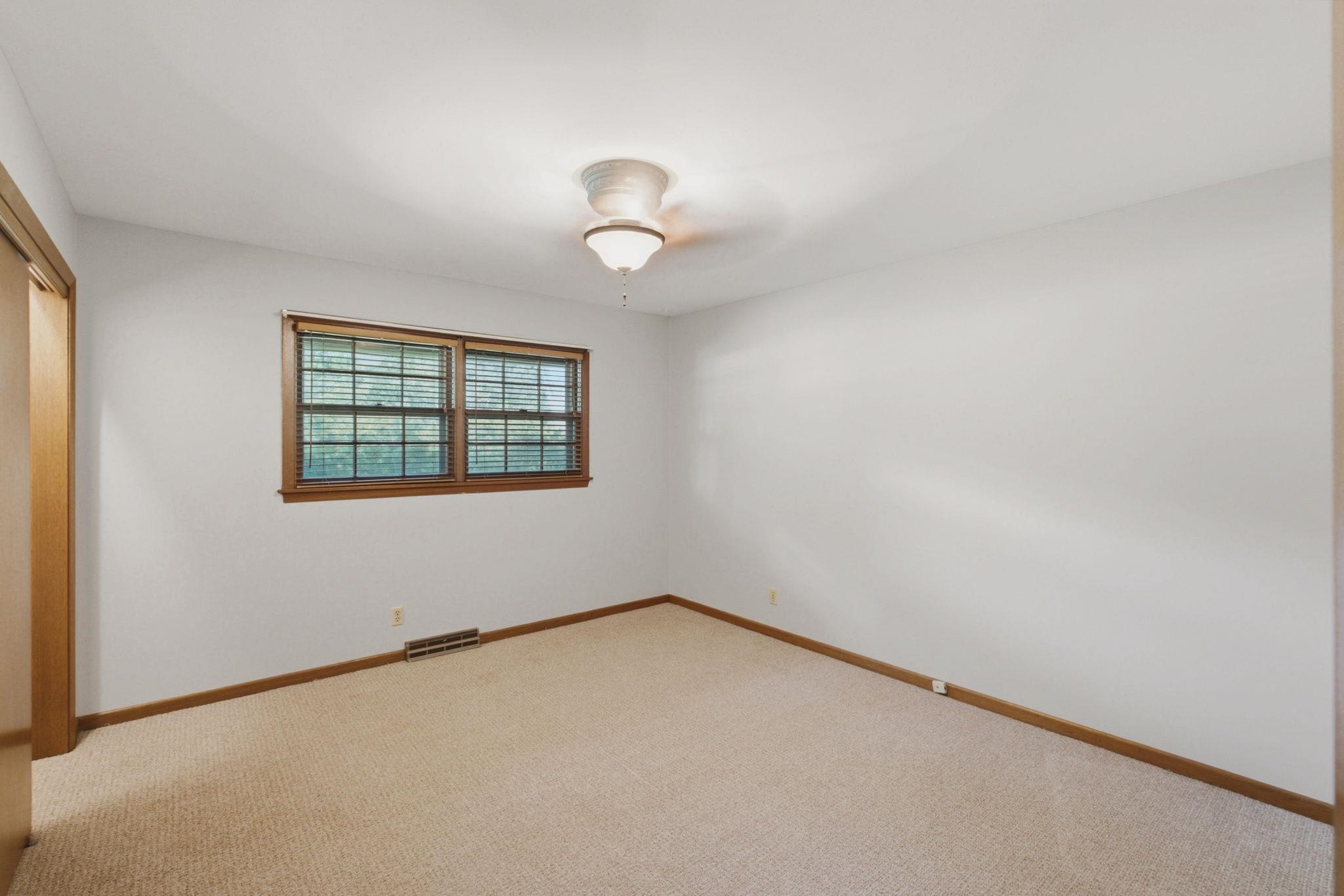 1613 N West Lynn Property Photo 17
