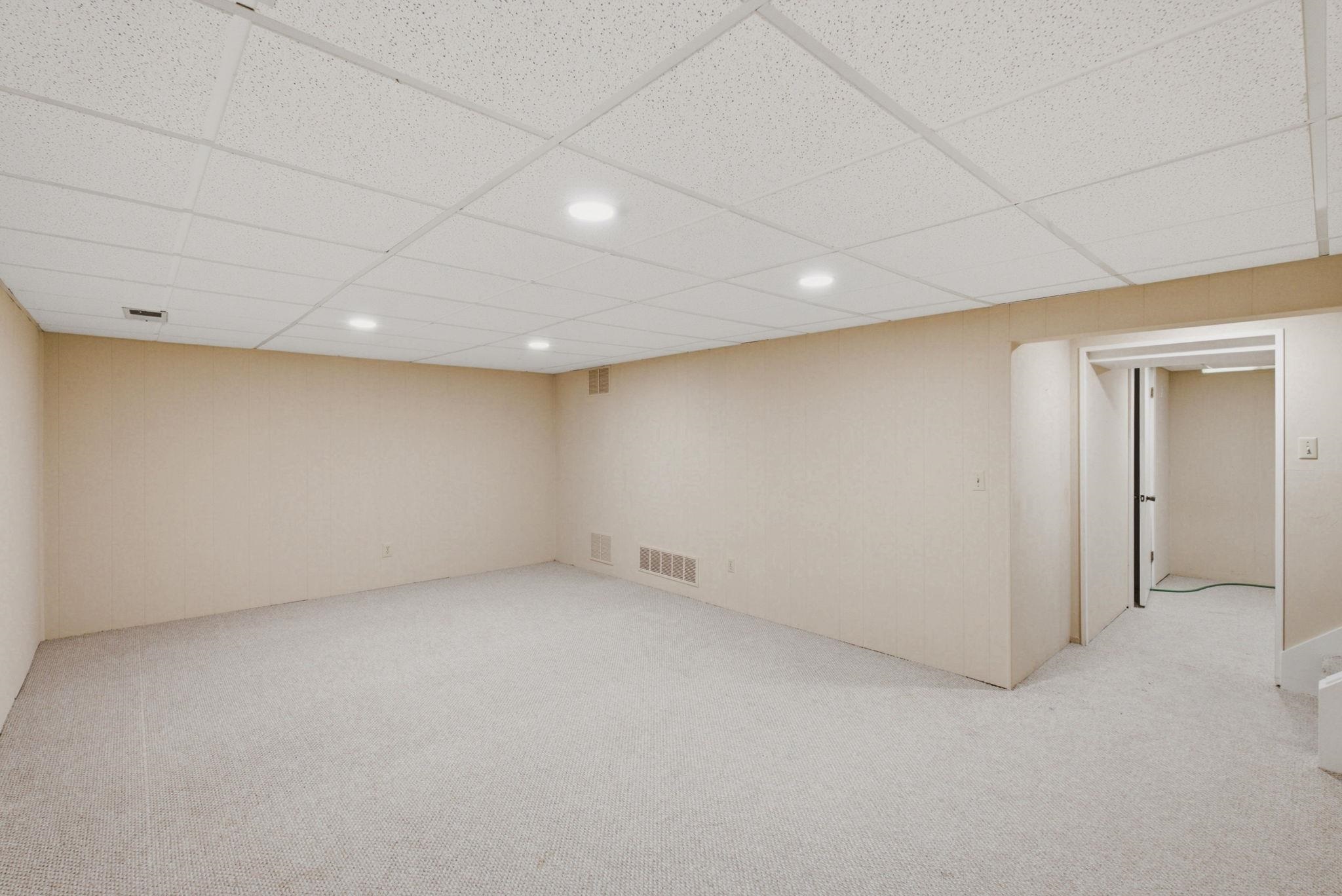 1613 N West Lynn Property Photo 24