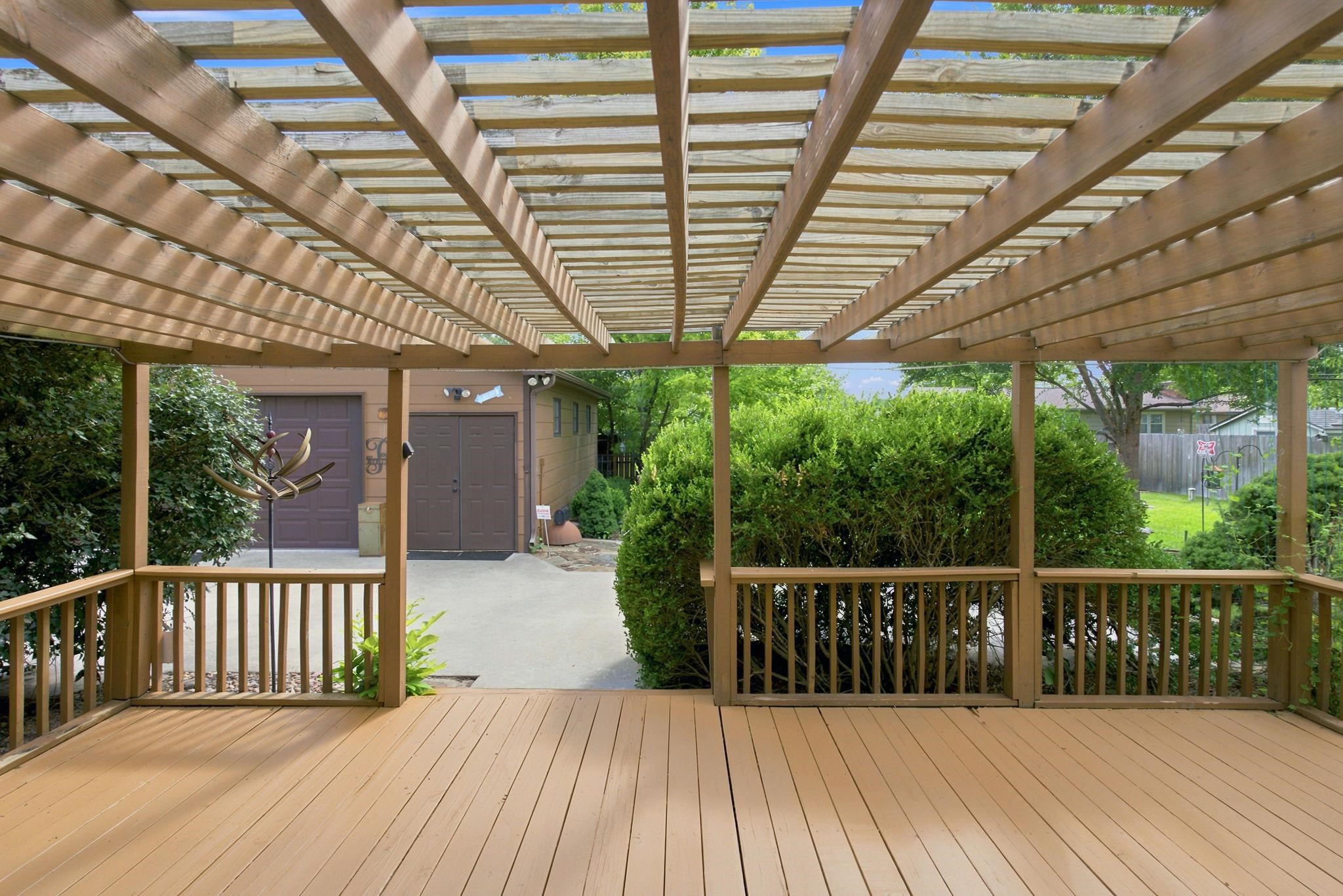 1613 N West Lynn Property Photo 30