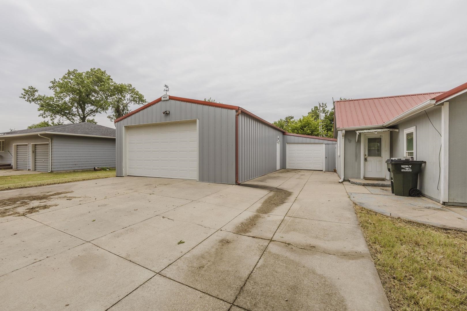 321 N Kansas Ave Property Photo 19