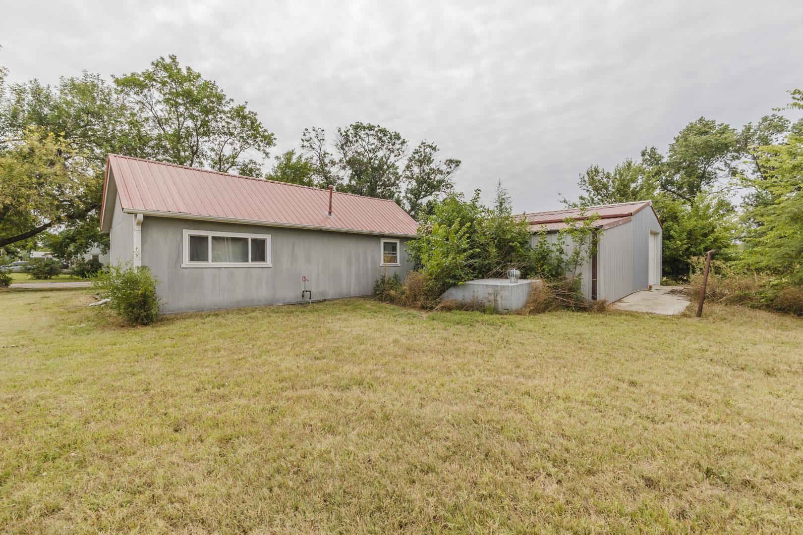 321 N Kansas Ave Property Photo 25