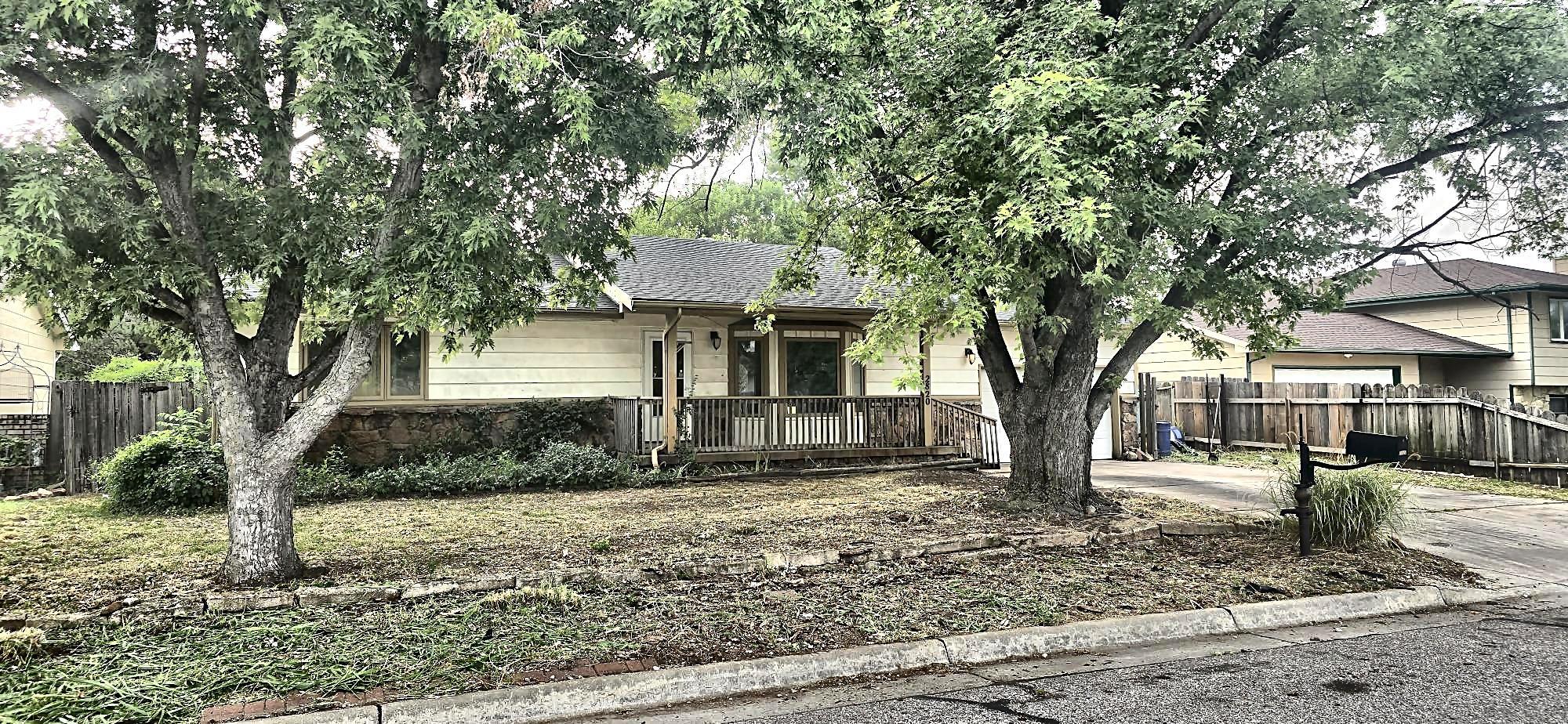 2820 S Custer Ave Property Photo 2