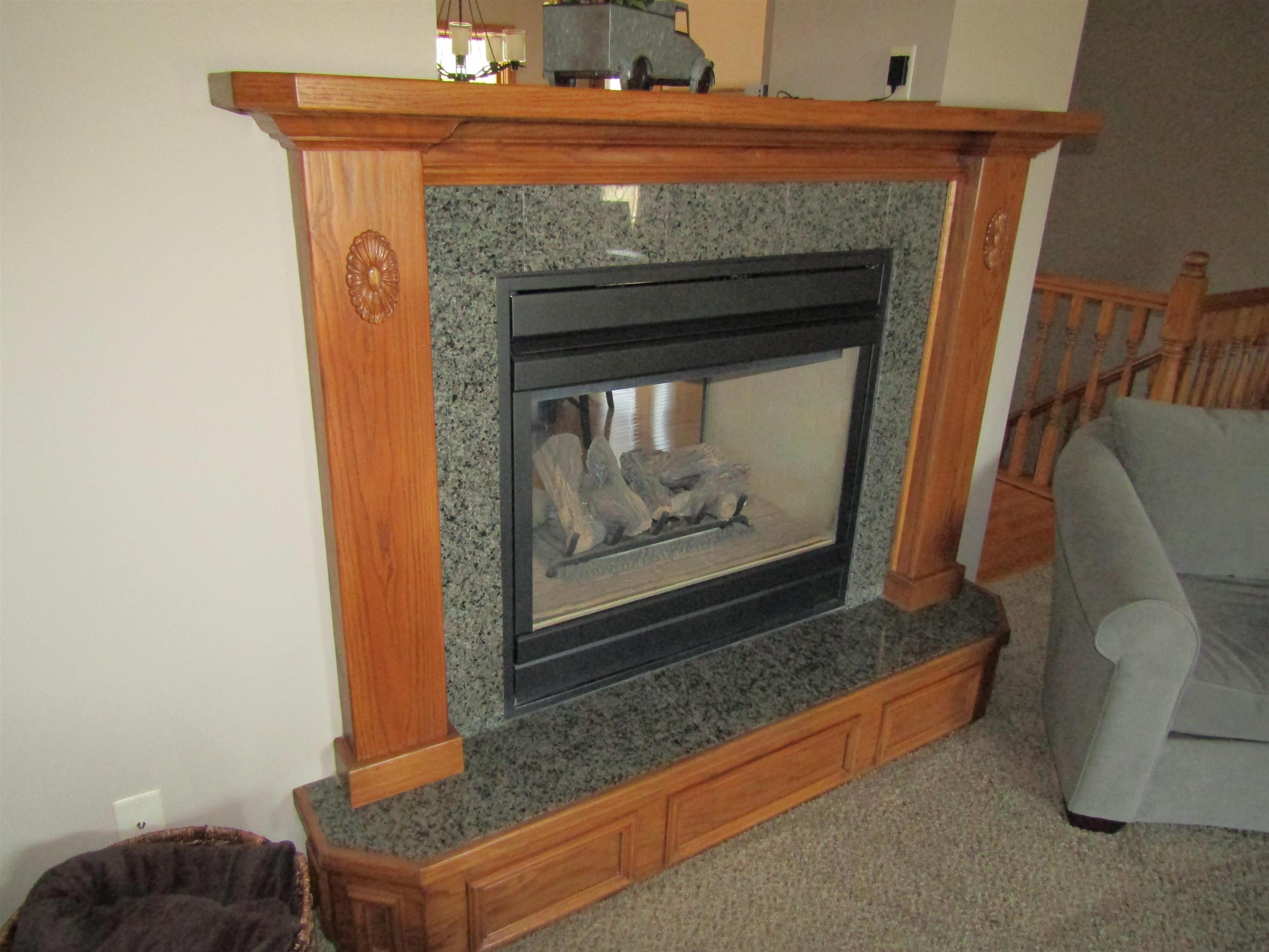 941 Twin Oaks Dr. Property Photo 13