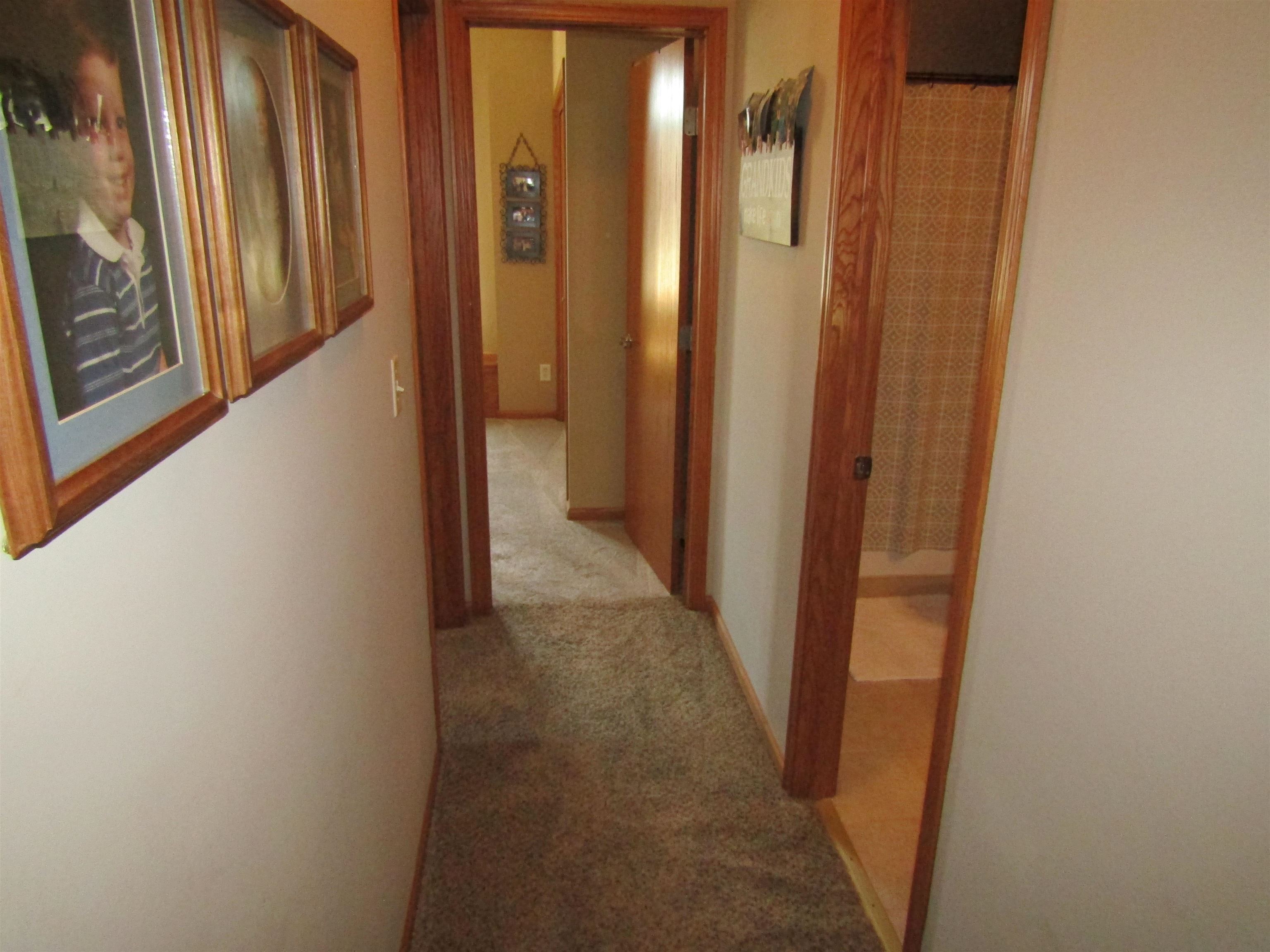 941 Twin Oaks Dr. Property Photo 27