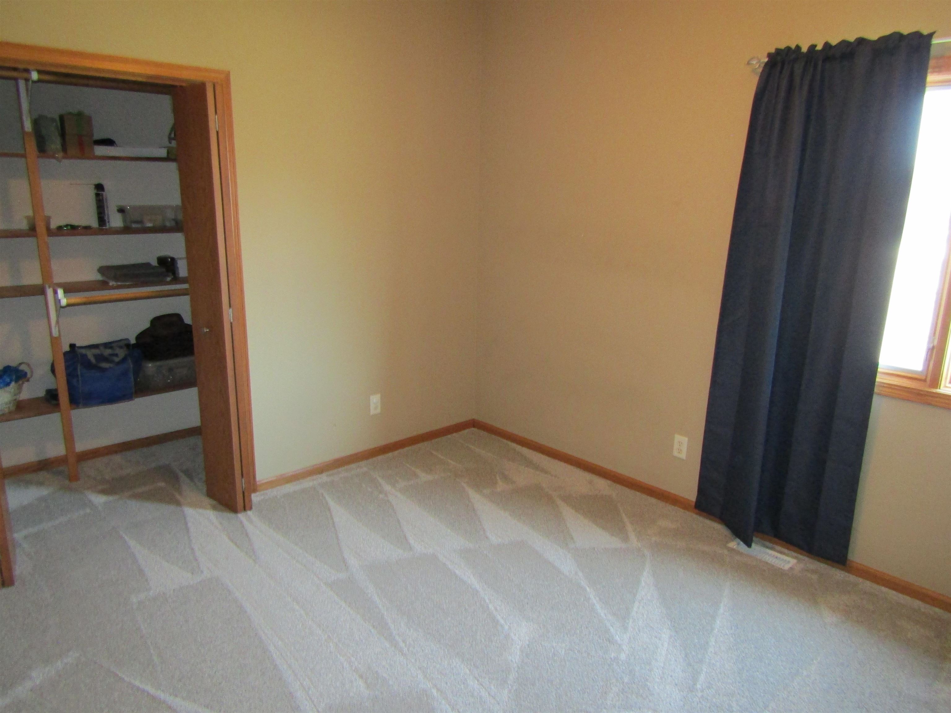 941 Twin Oaks Dr. Property Photo 29