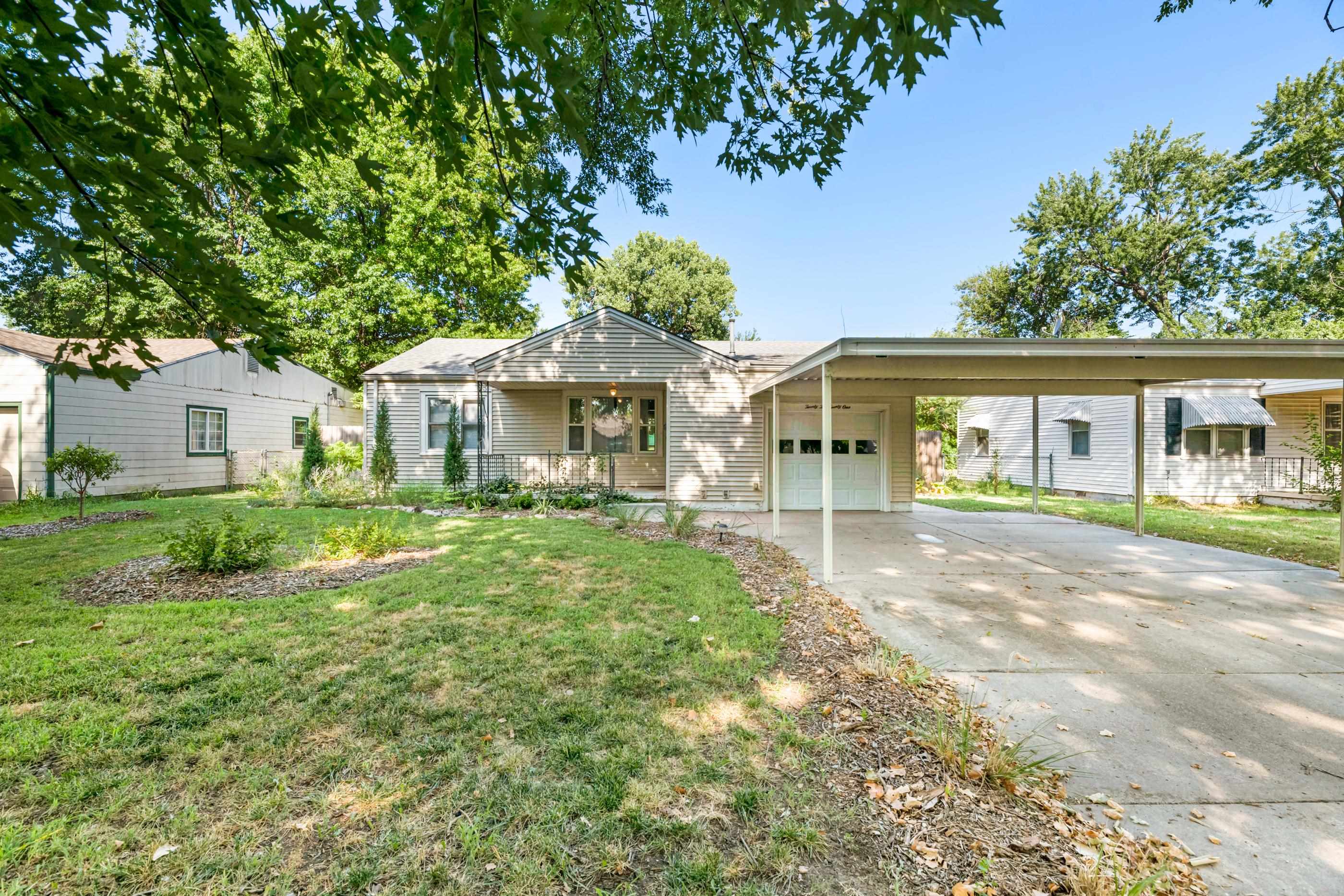 2221 S Green Property Photo 1