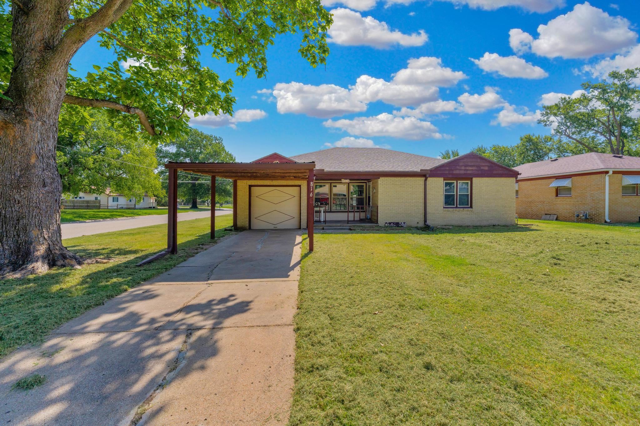 816 N Lincoln Property Photo 1