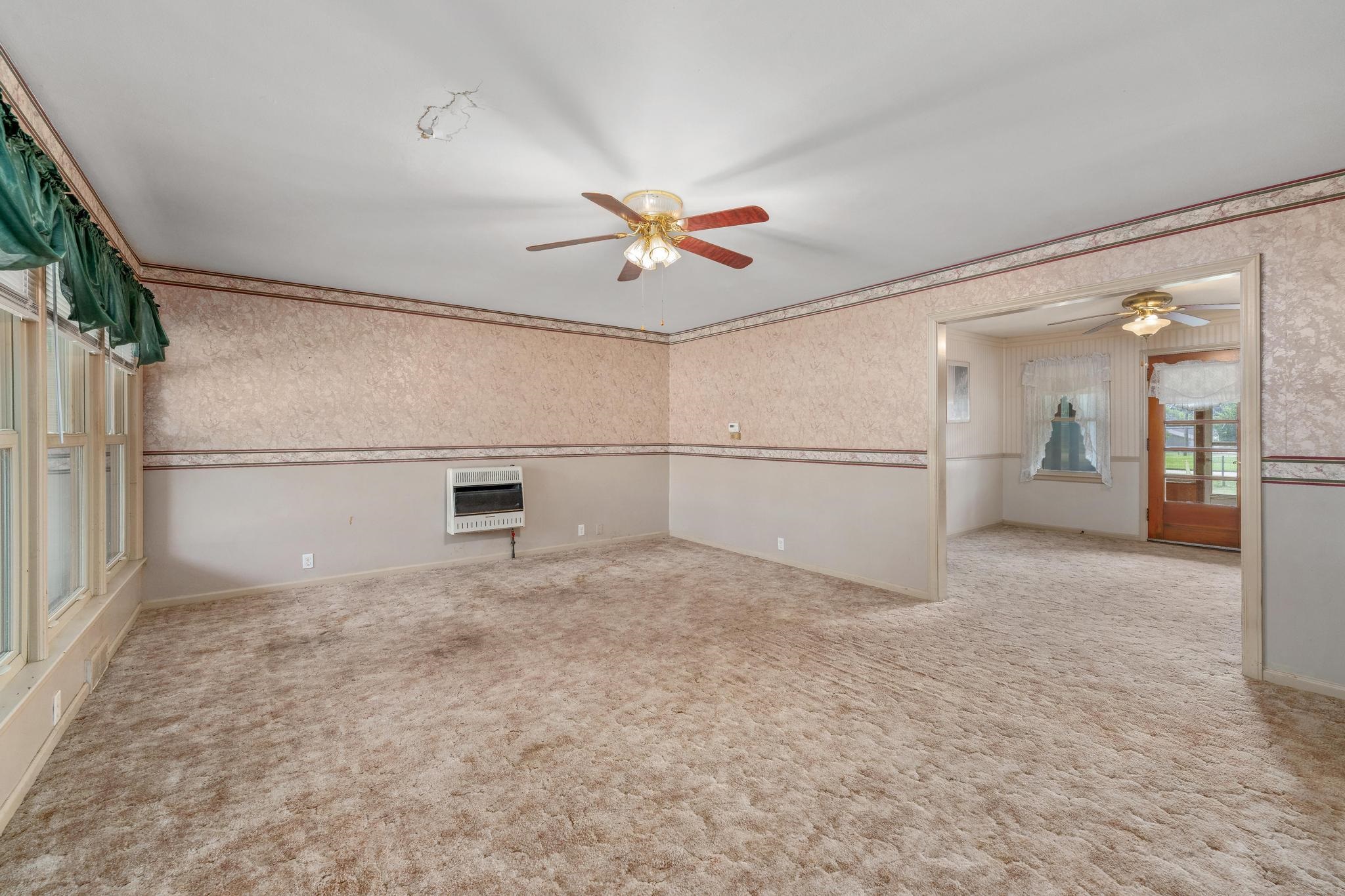 816 N Lincoln Property Photo 6