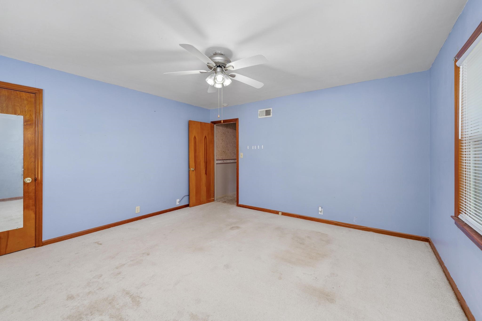 816 N Lincoln Property Photo 19