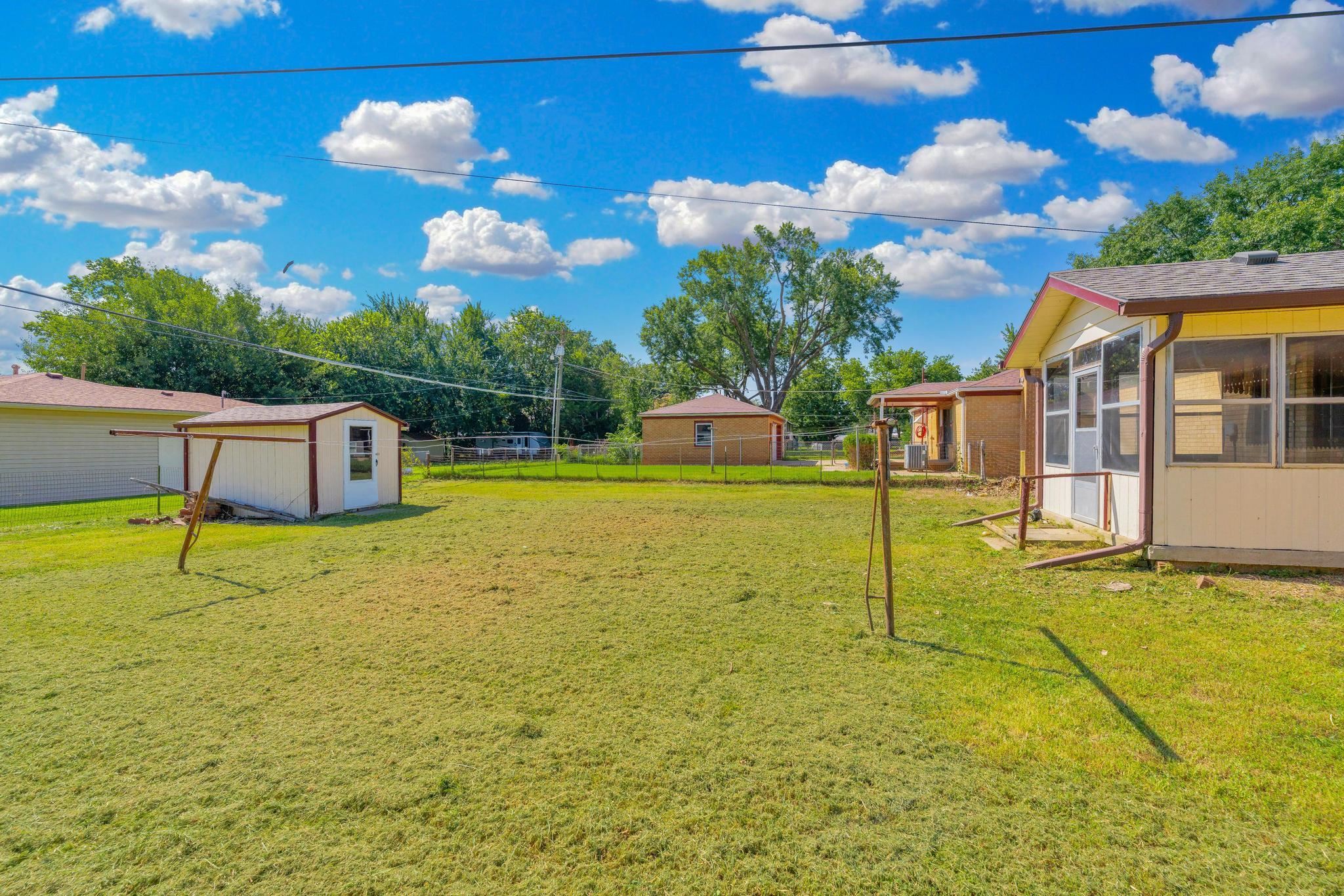 816 N Lincoln Property Photo 28
