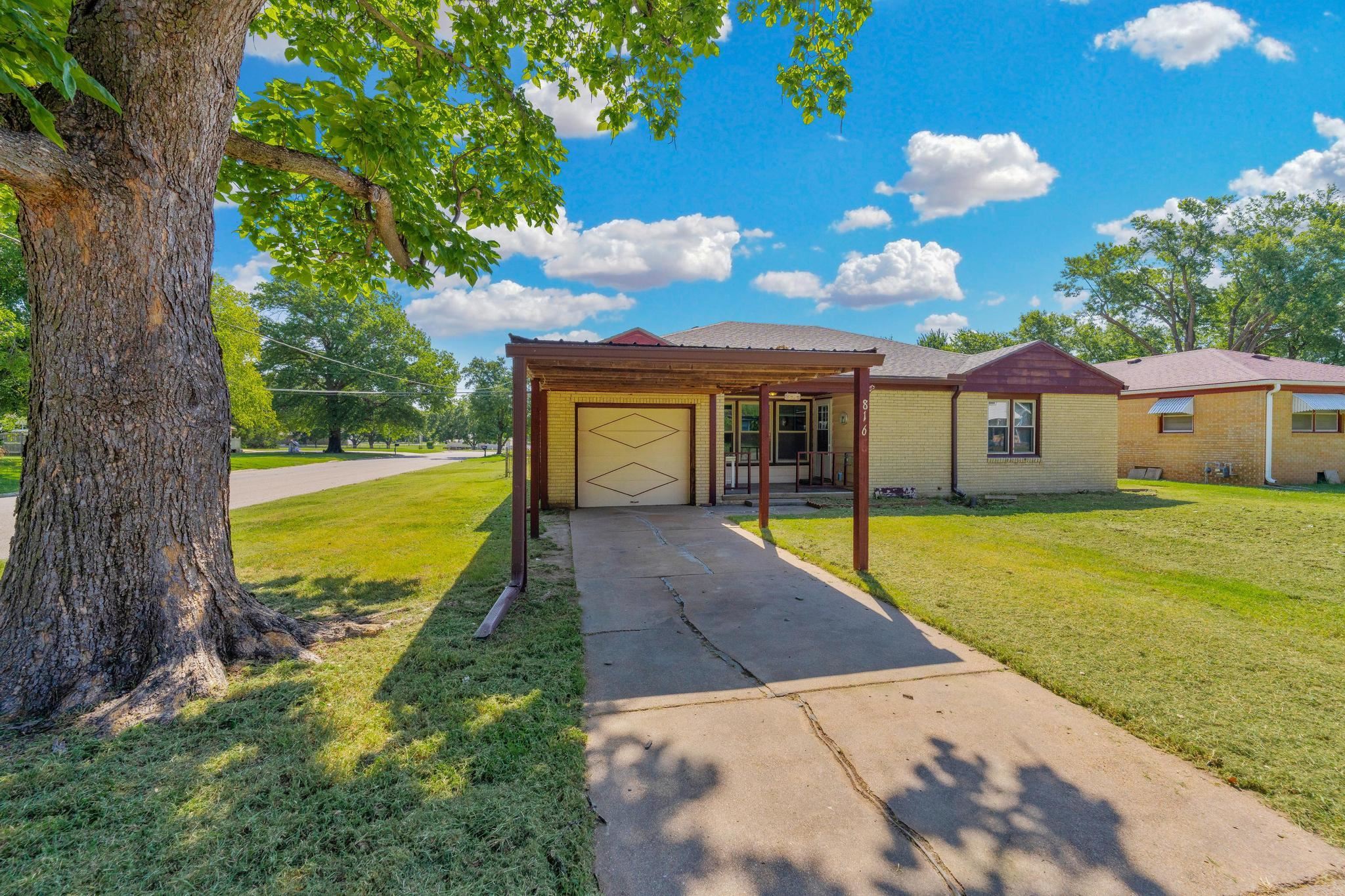 816 N Lincoln Property Photo 33