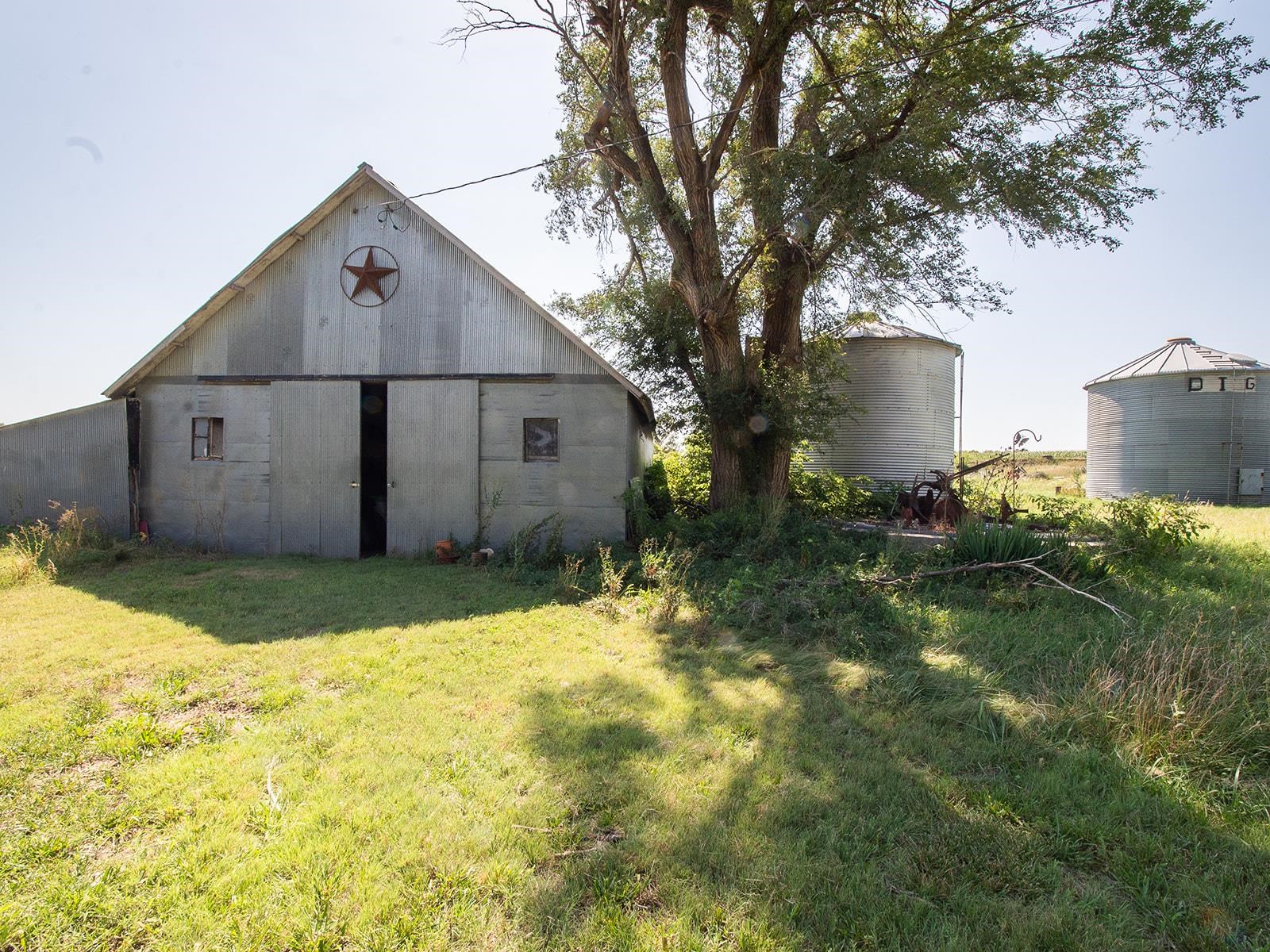 1461 Indigo Property Photo 18