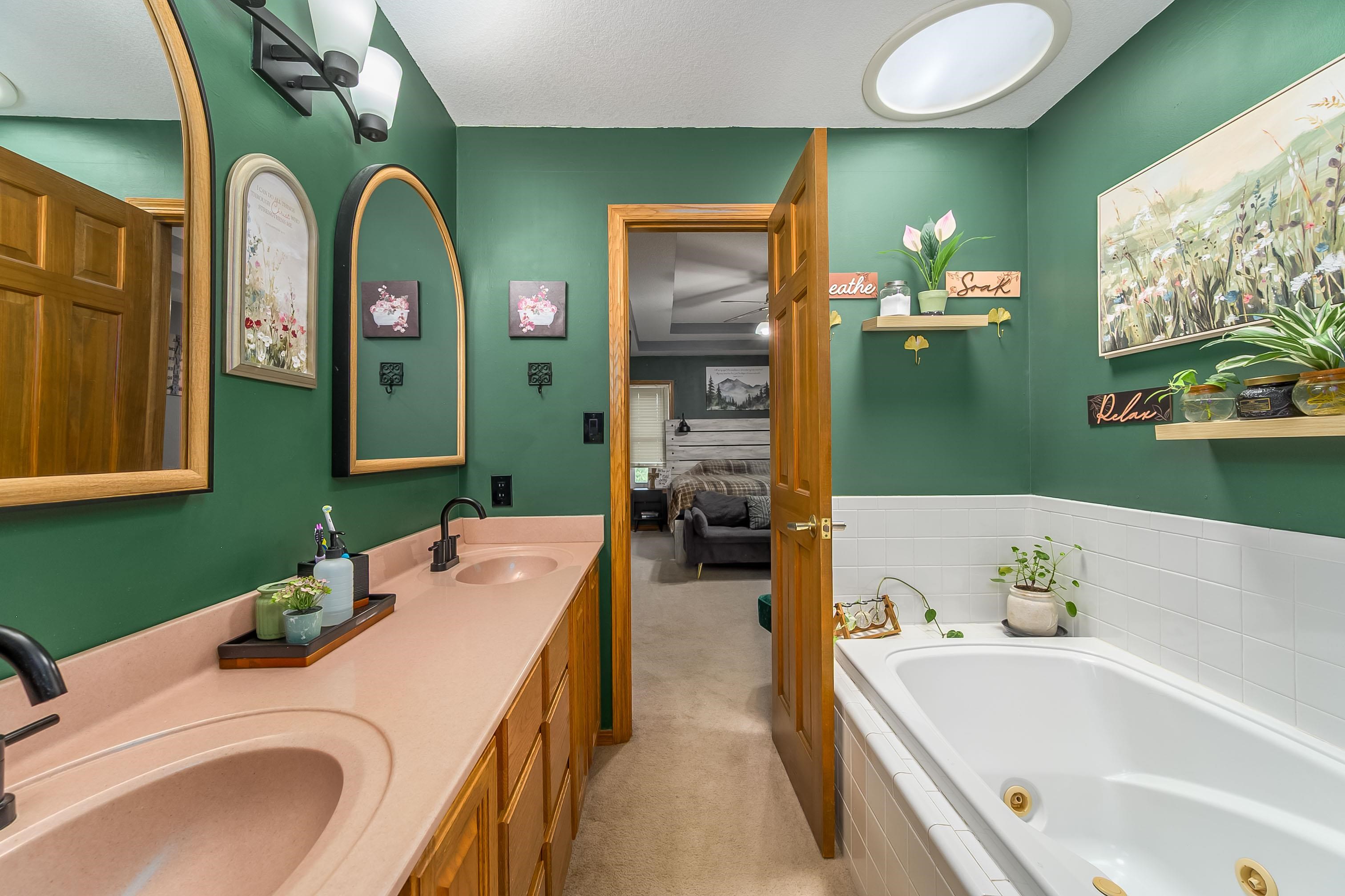 1829 N Kendrick Ln. Property Photo 16