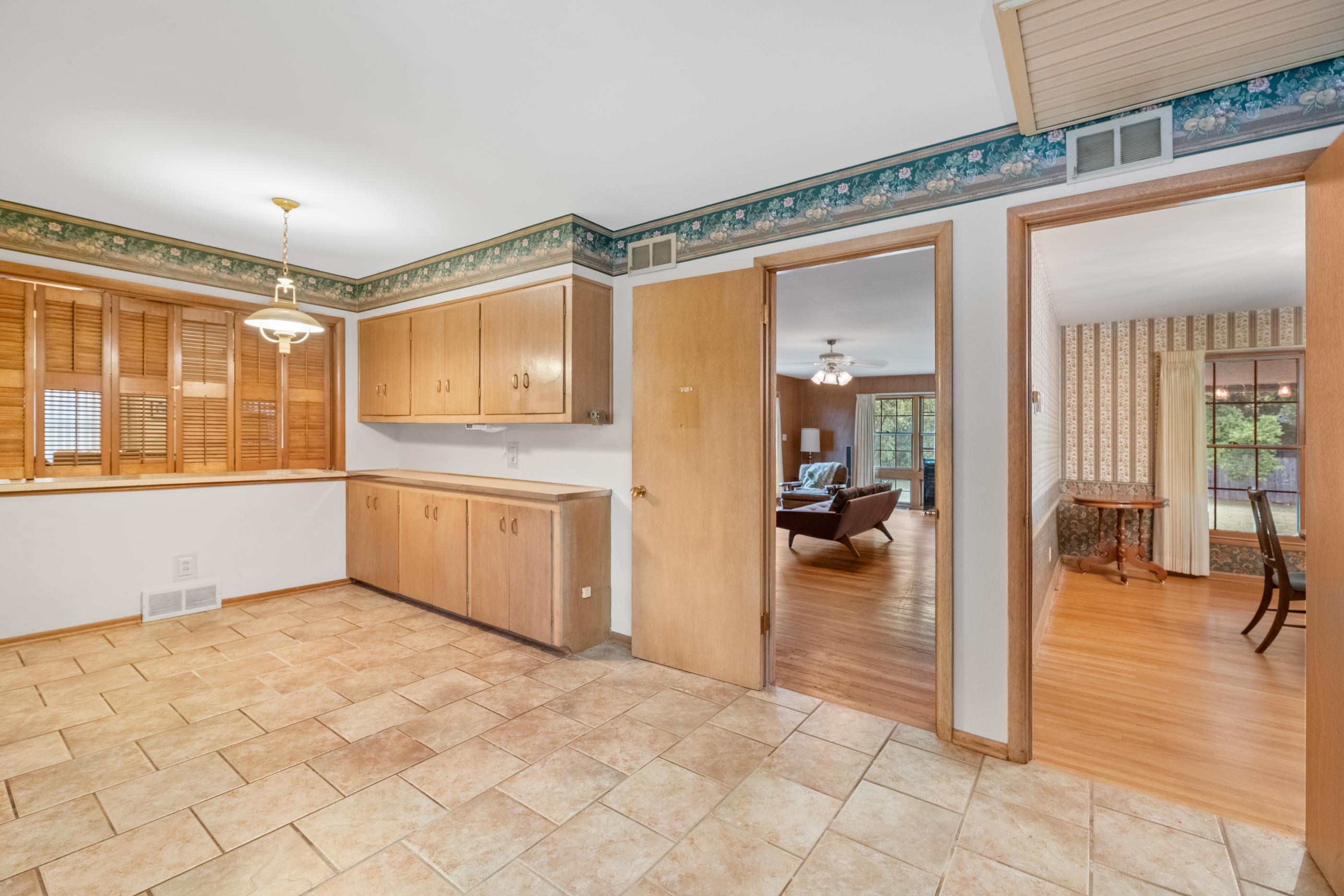 1348 N Estate Ct Property Photo 14