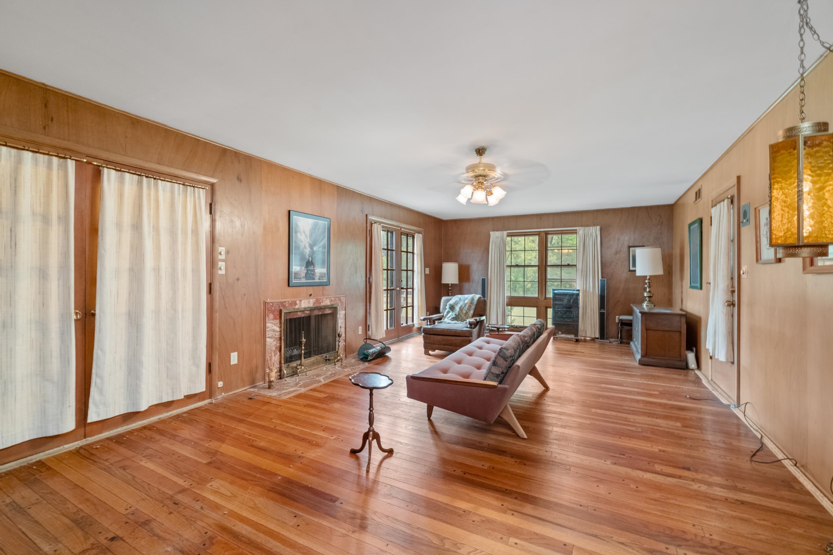 1348 N Estate Ct Property Photo 18