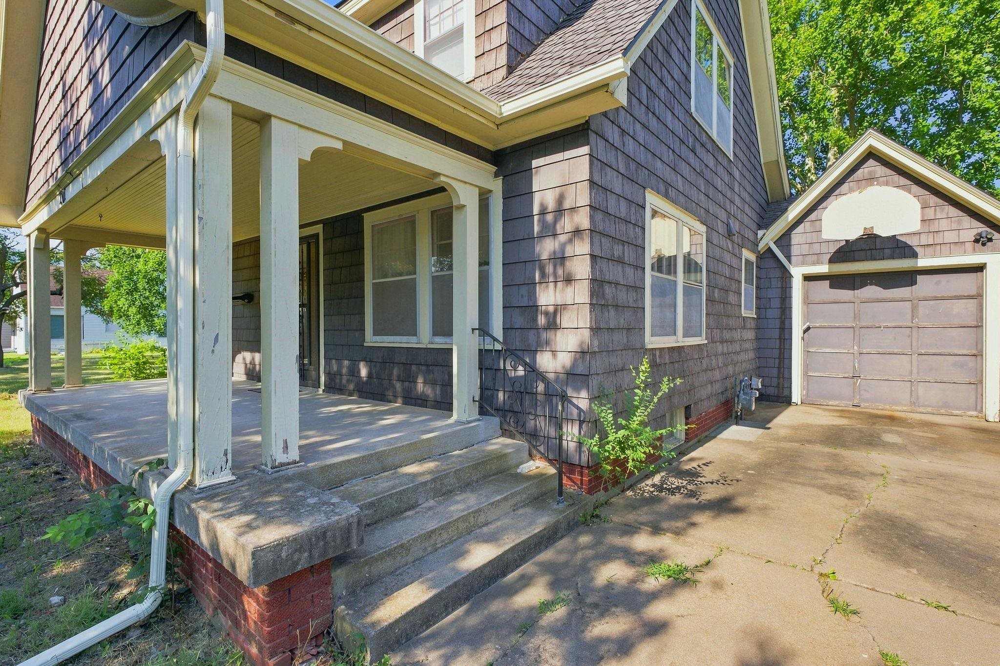 201 S Kessler St Property Photo 6