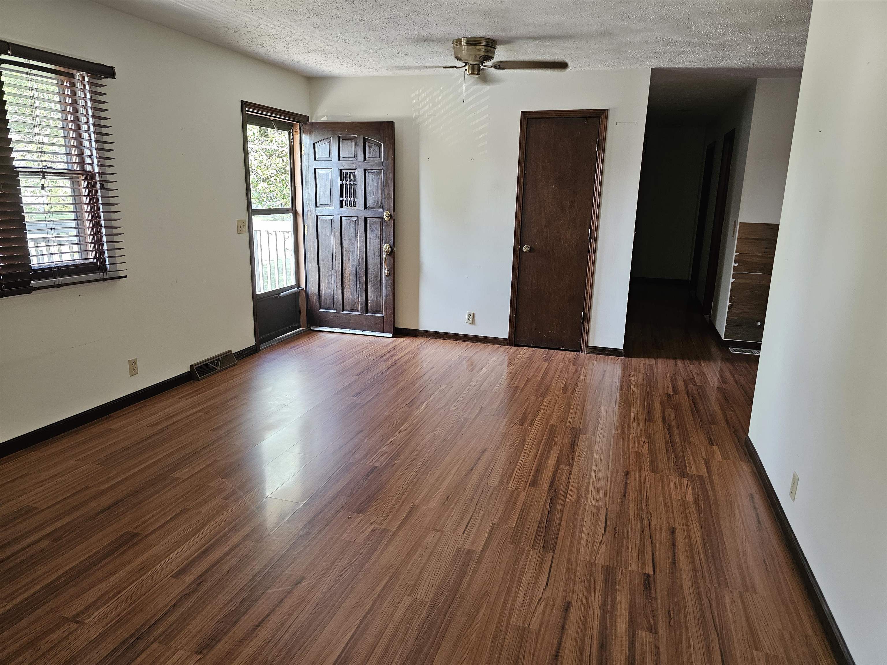 620 Scott Ave Property Photo 6