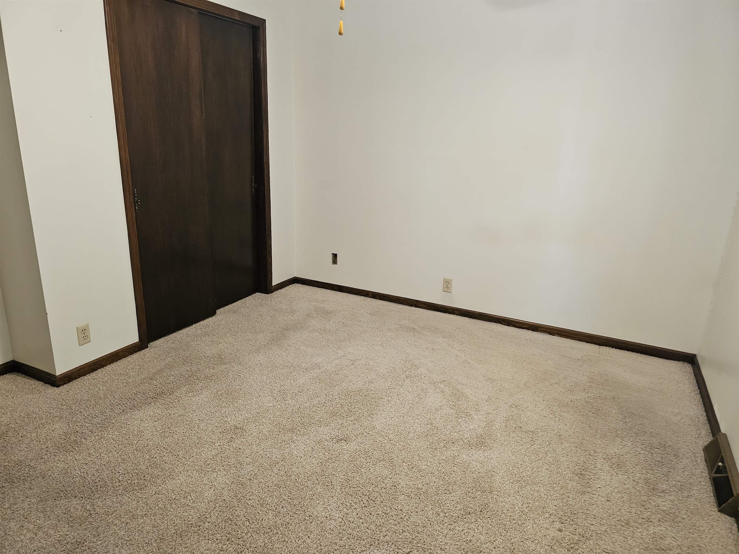 620 Scott Ave Property Photo 16