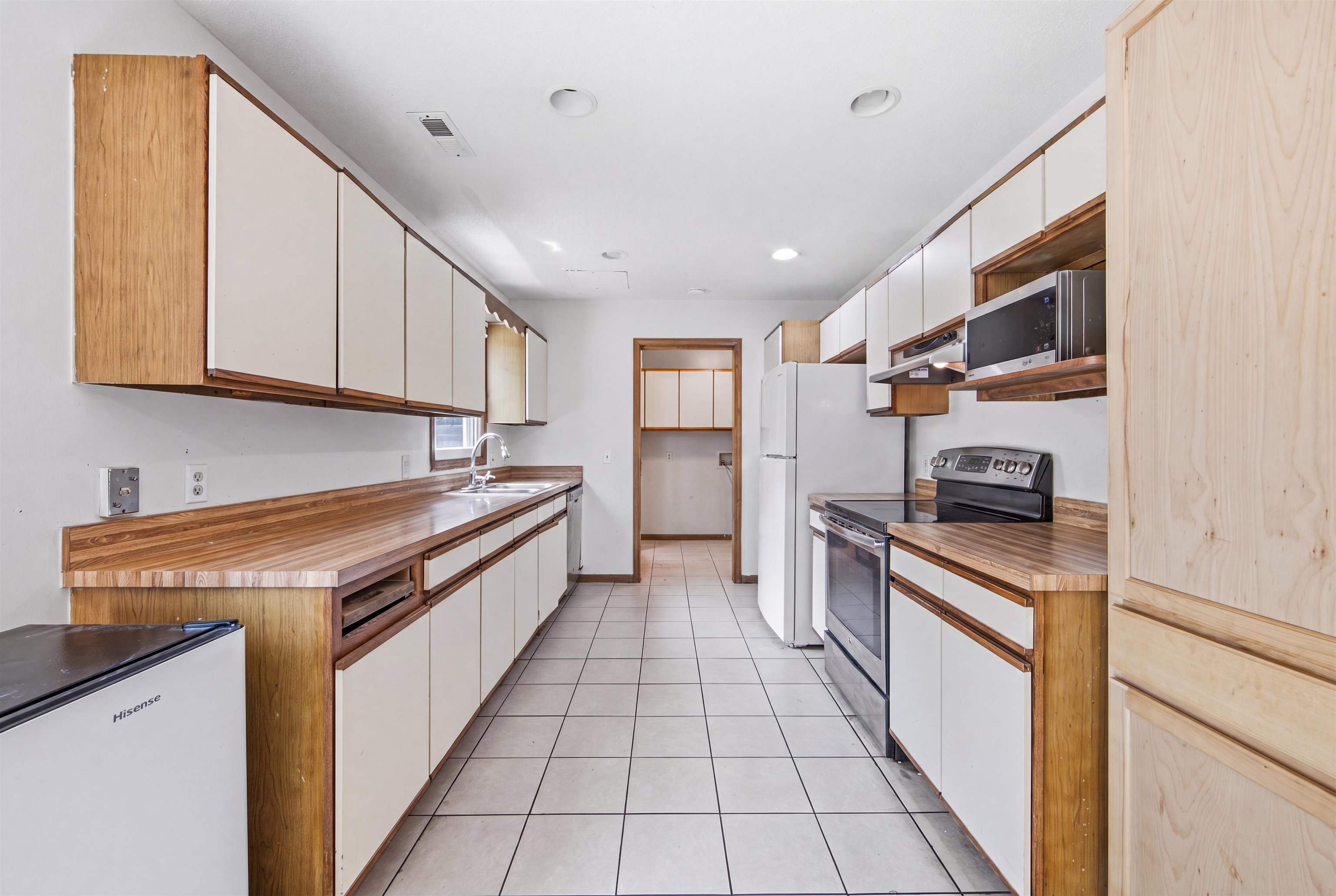 10013 W Dora Property Photo 5