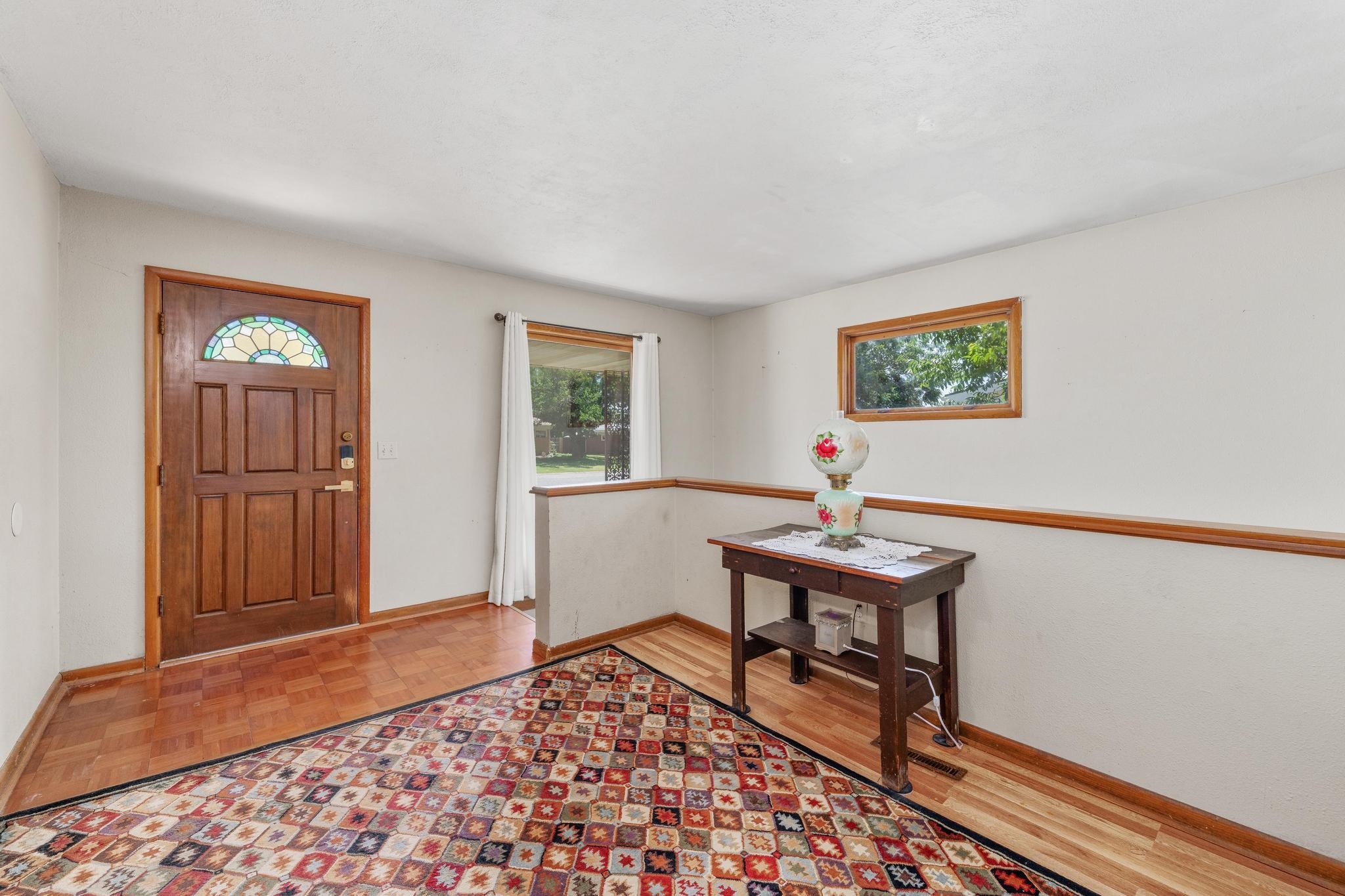 612 N Delrose Property Photo 2