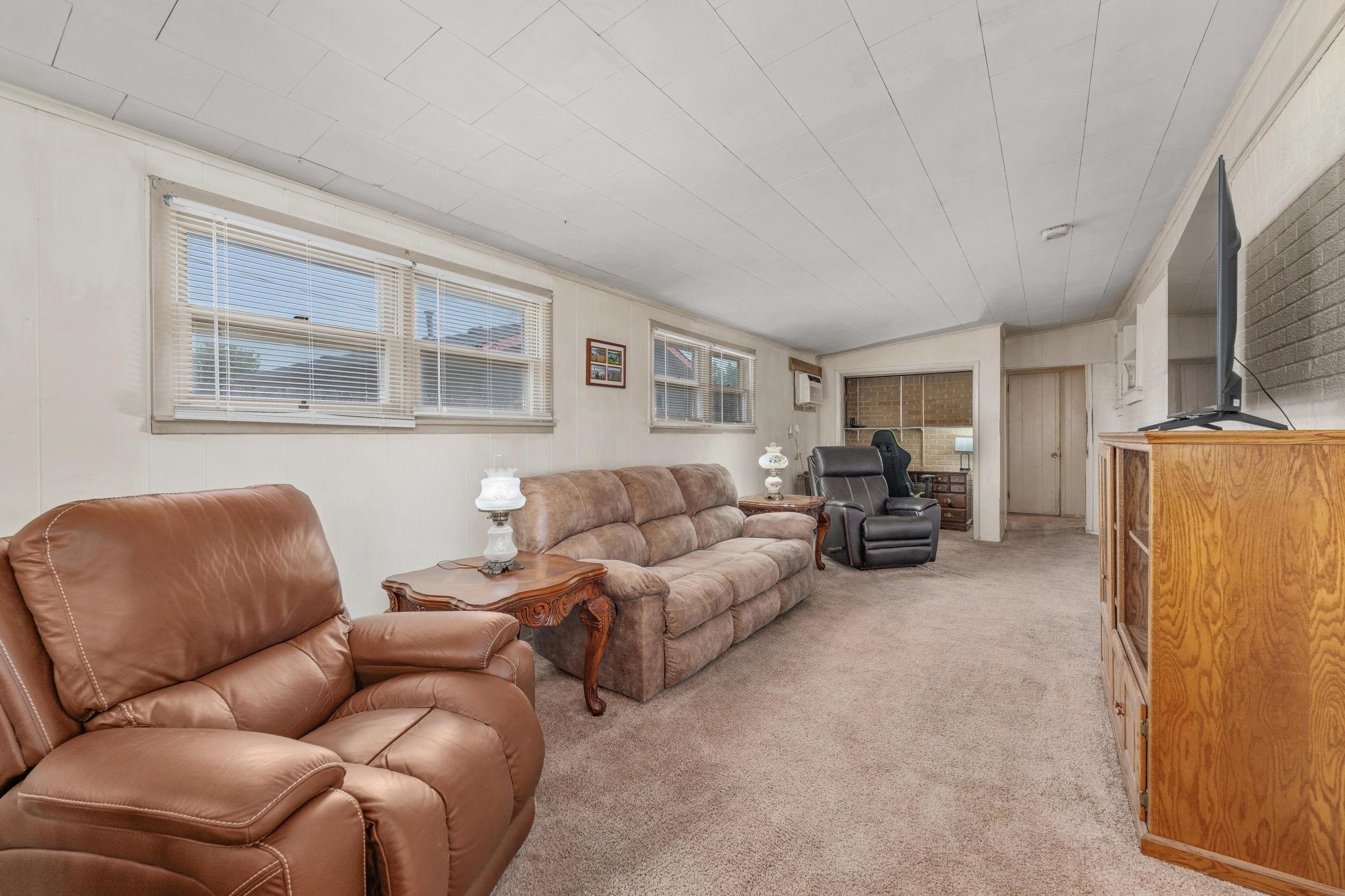 612 N Delrose Property Photo 12