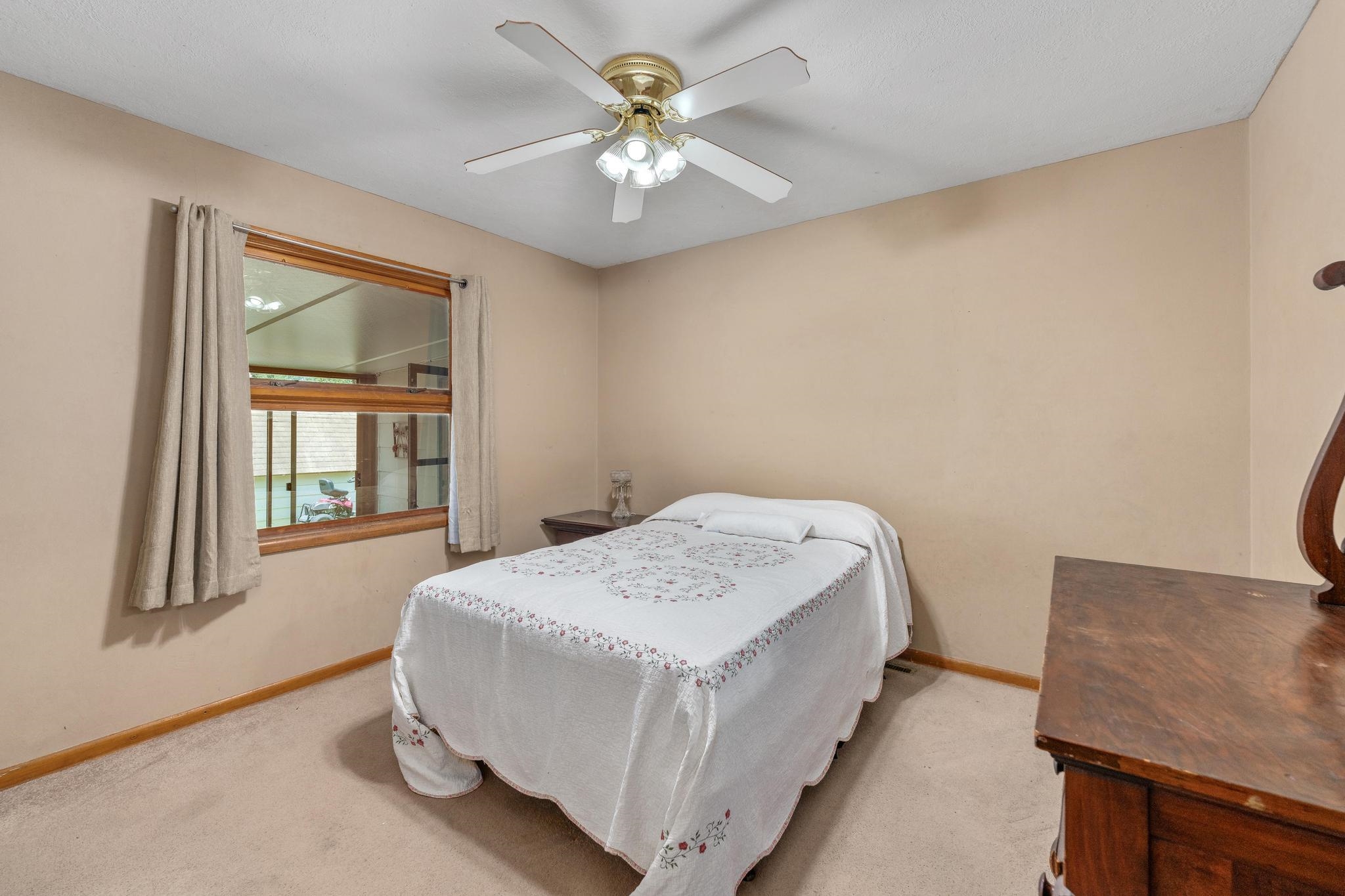 612 N Delrose Property Photo 16