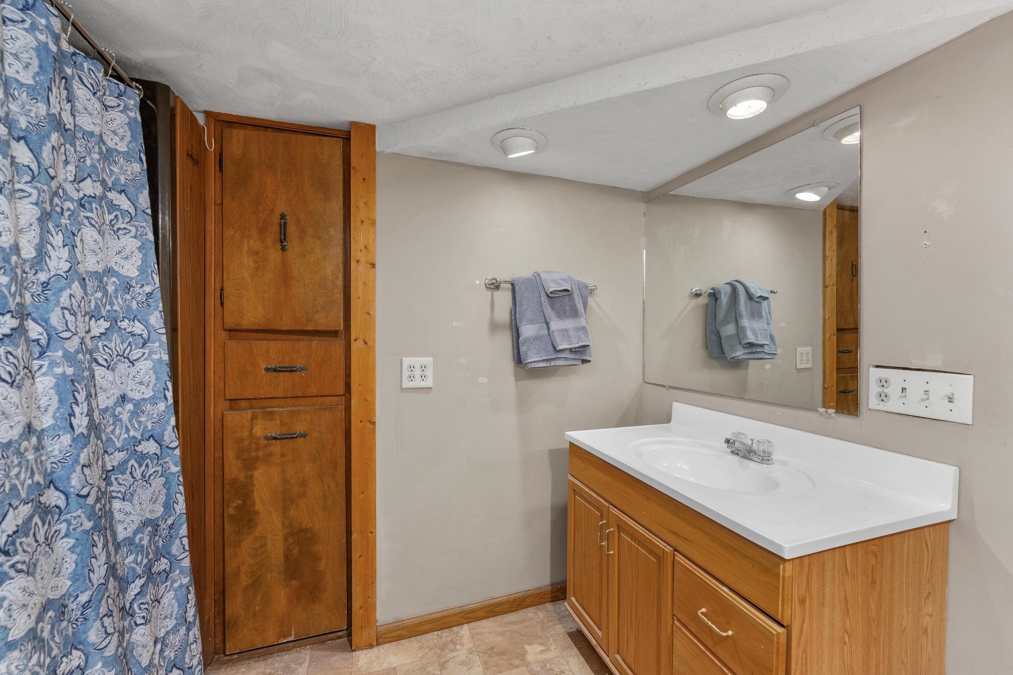 612 N Delrose Property Photo 24