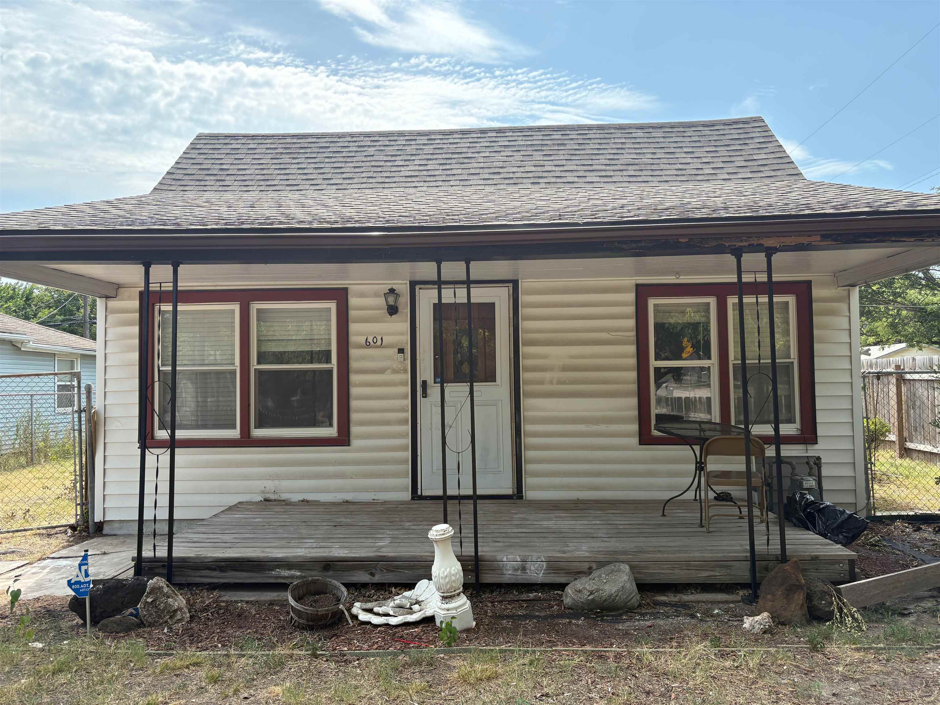 601 S Richmond Ave Property Photo
