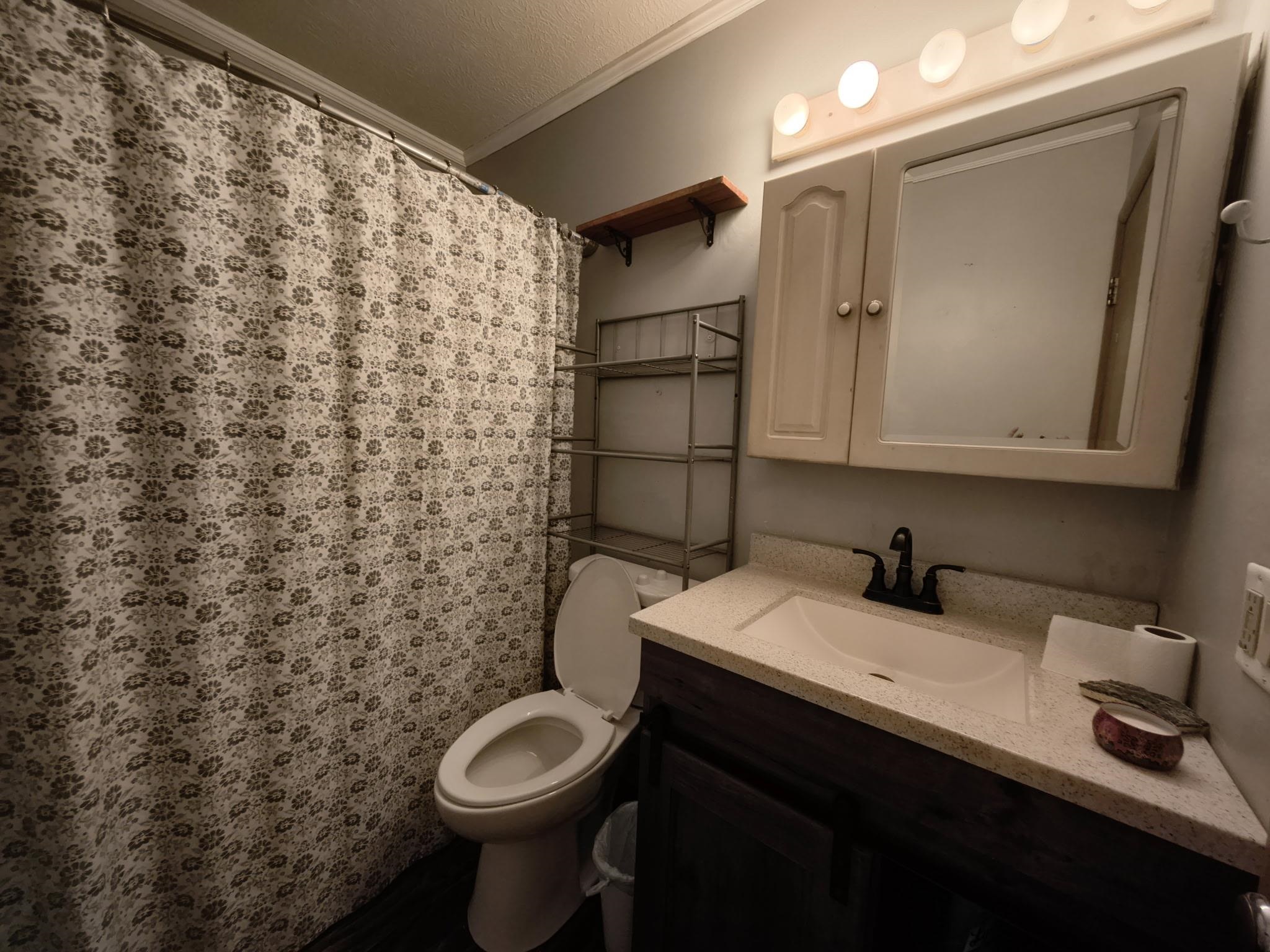 602 N Stark Property Photo 8