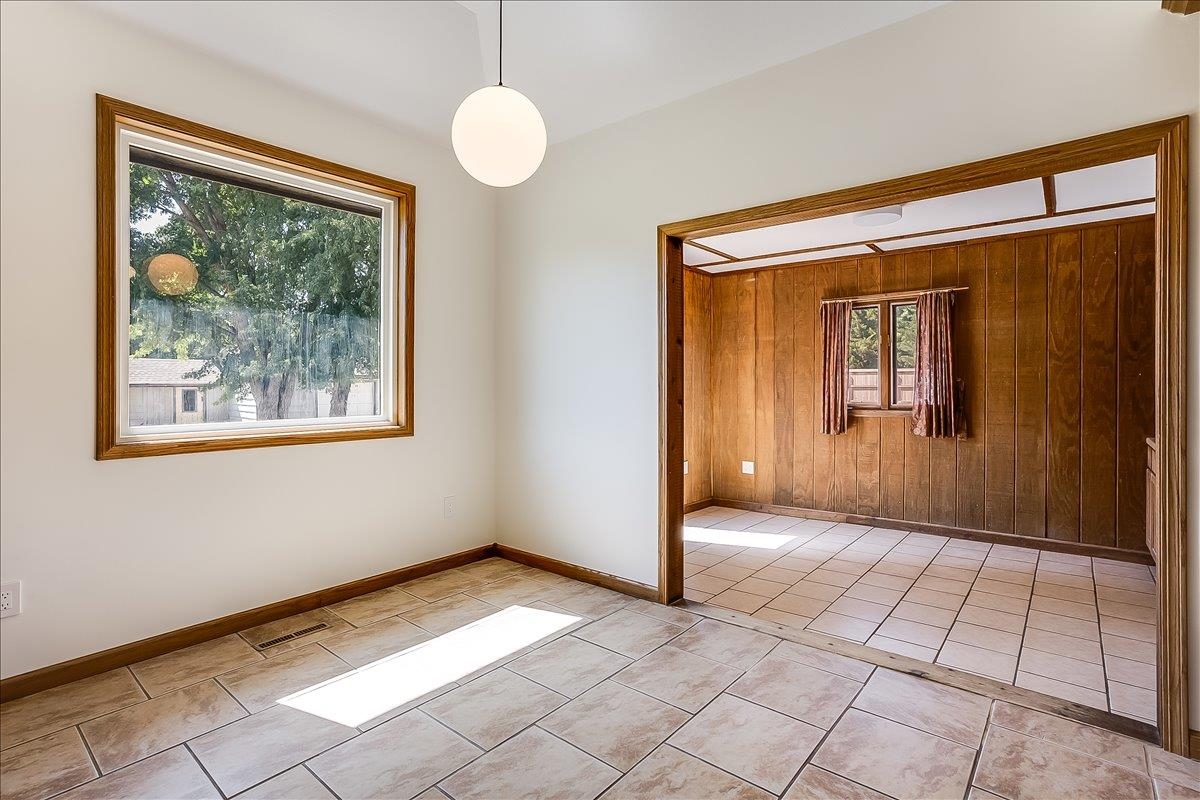 5549 N Athenian Property Photo 13
