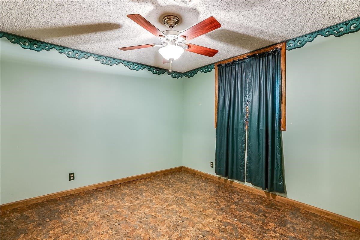 5549 N Athenian Property Photo 25