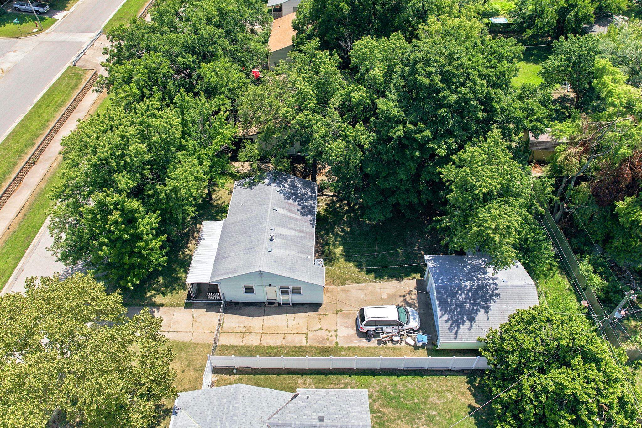 837 N Westview Property Photo 11