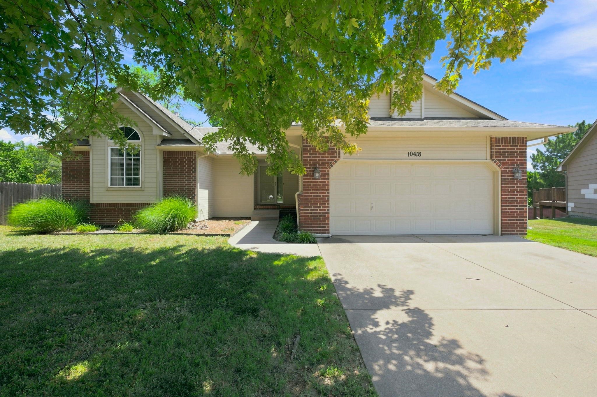 10418 W Taft Ct Property Photo 1