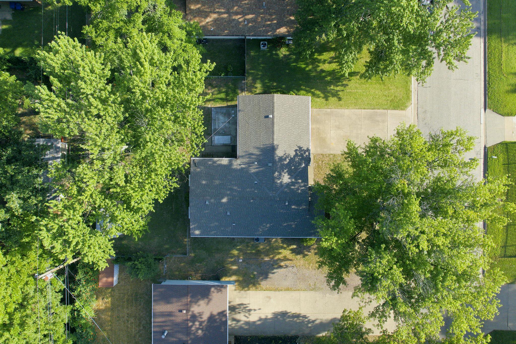 1661 Montana Ave Property Photo 3