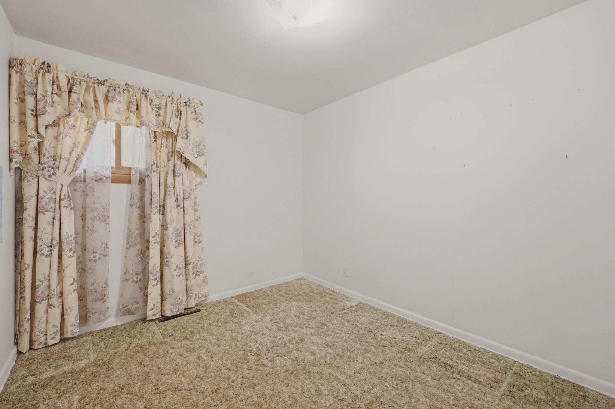 1661 Montana Ave Property Photo 21