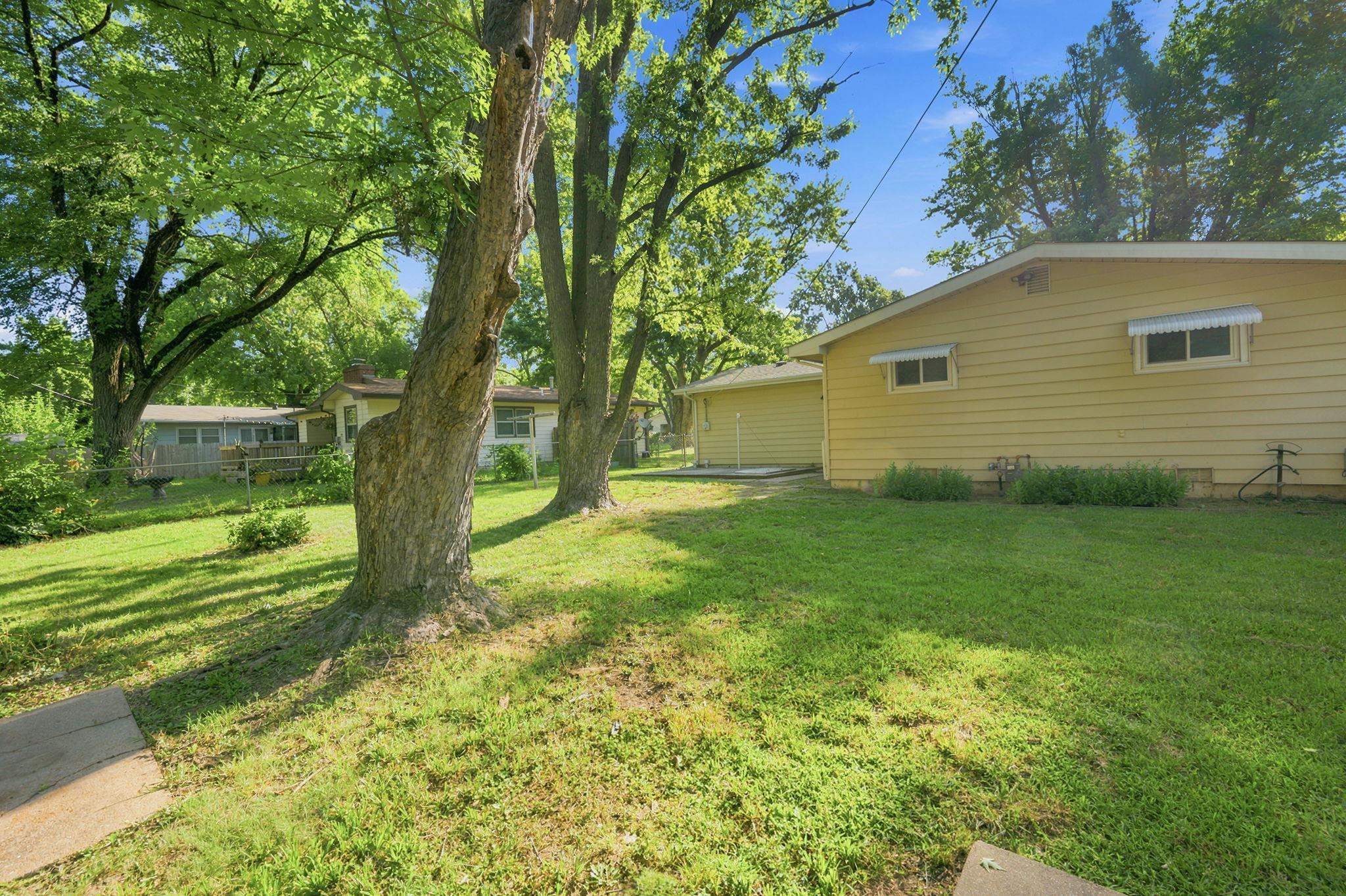 1661 Montana Ave Property Photo 27