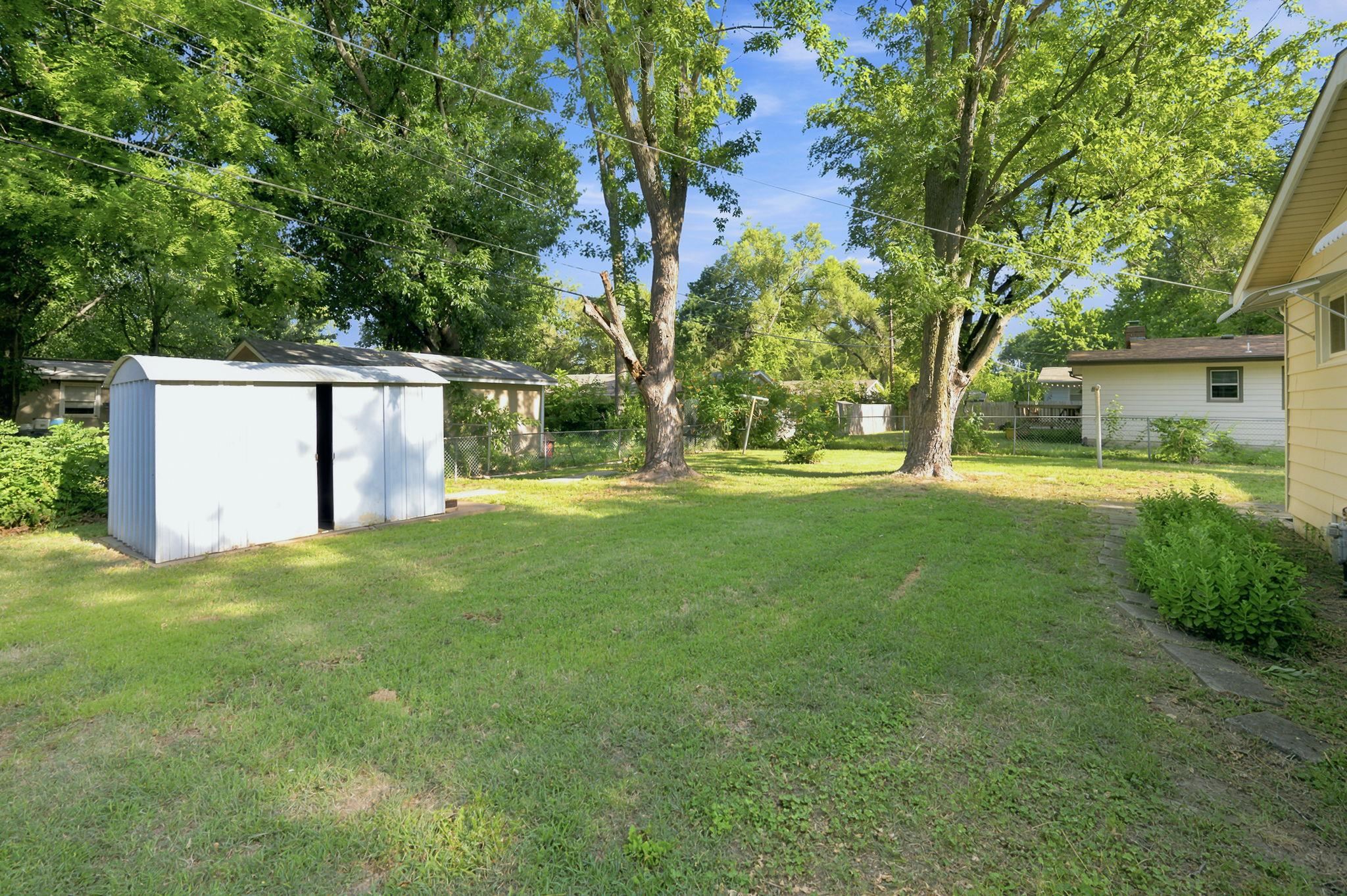1661 Montana Ave Property Photo 28