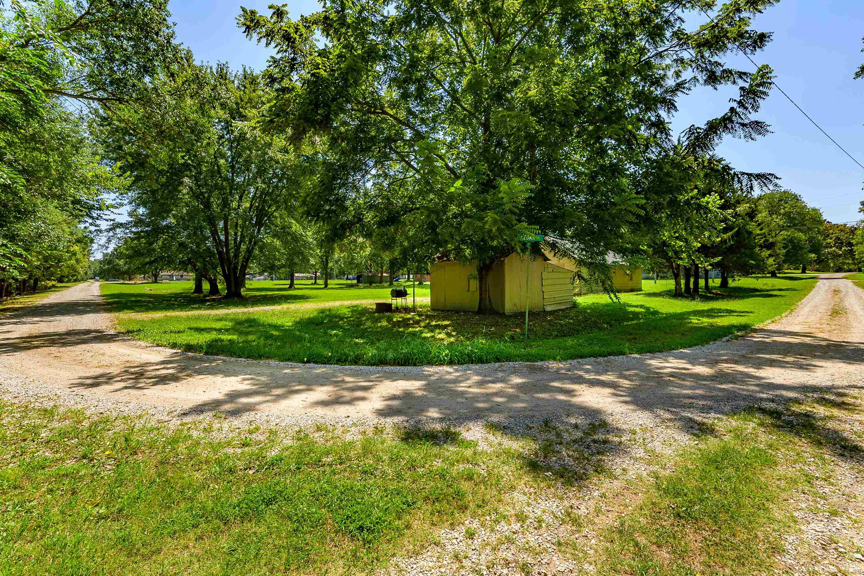 204 East St Property Photo 5