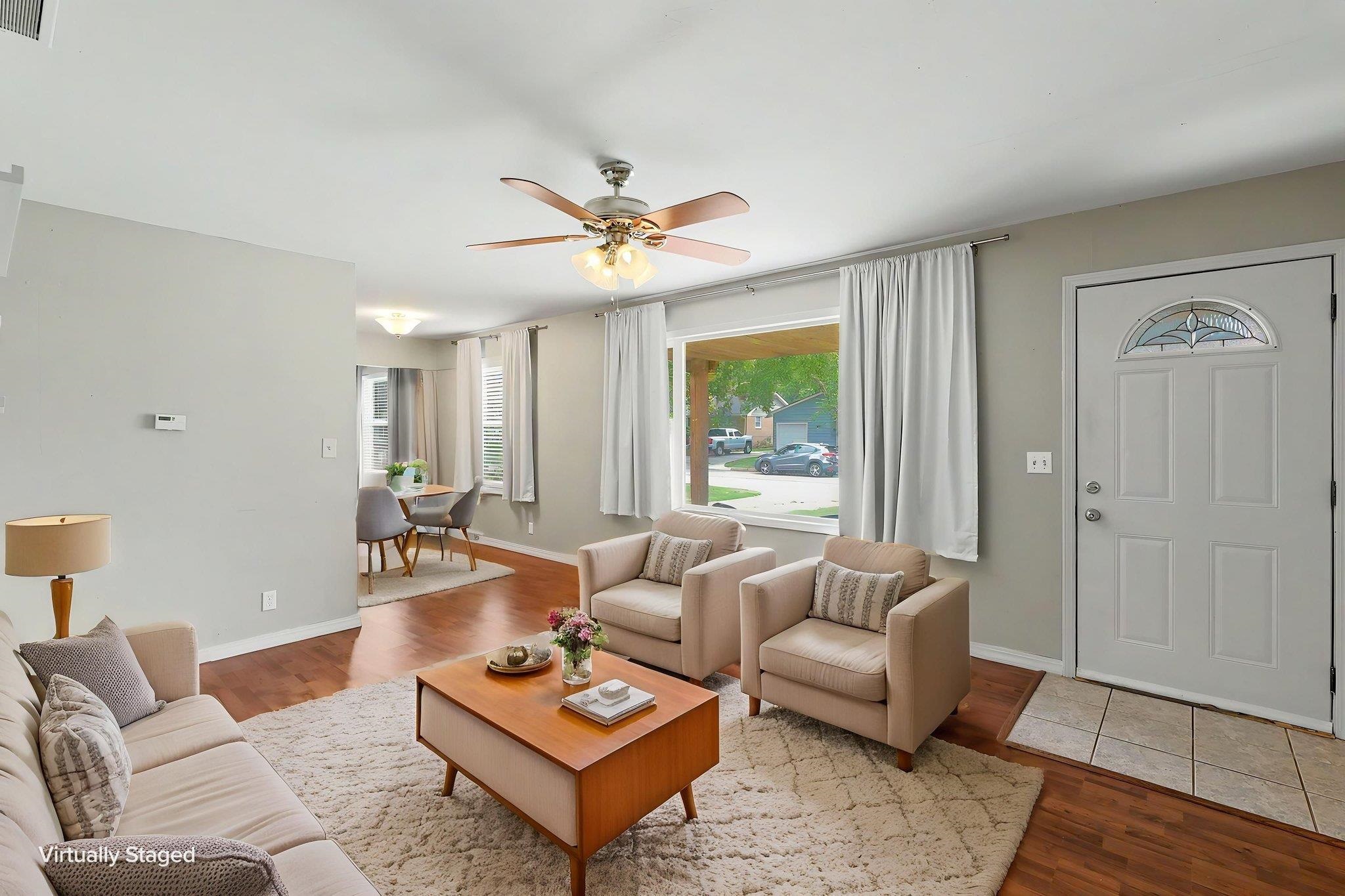 1829 N Richmond Property Photo 4